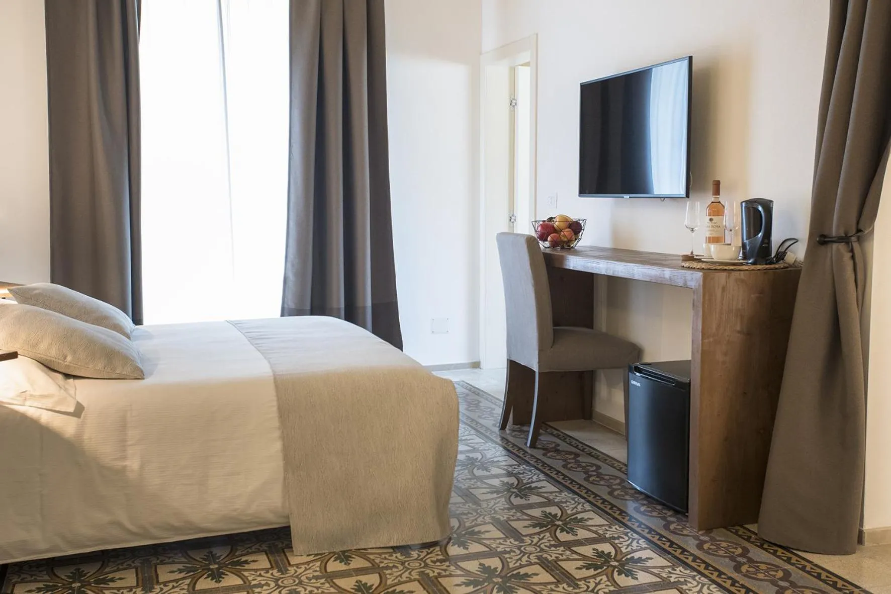 TV and multimedia, Bed in Palazzo Montemurro