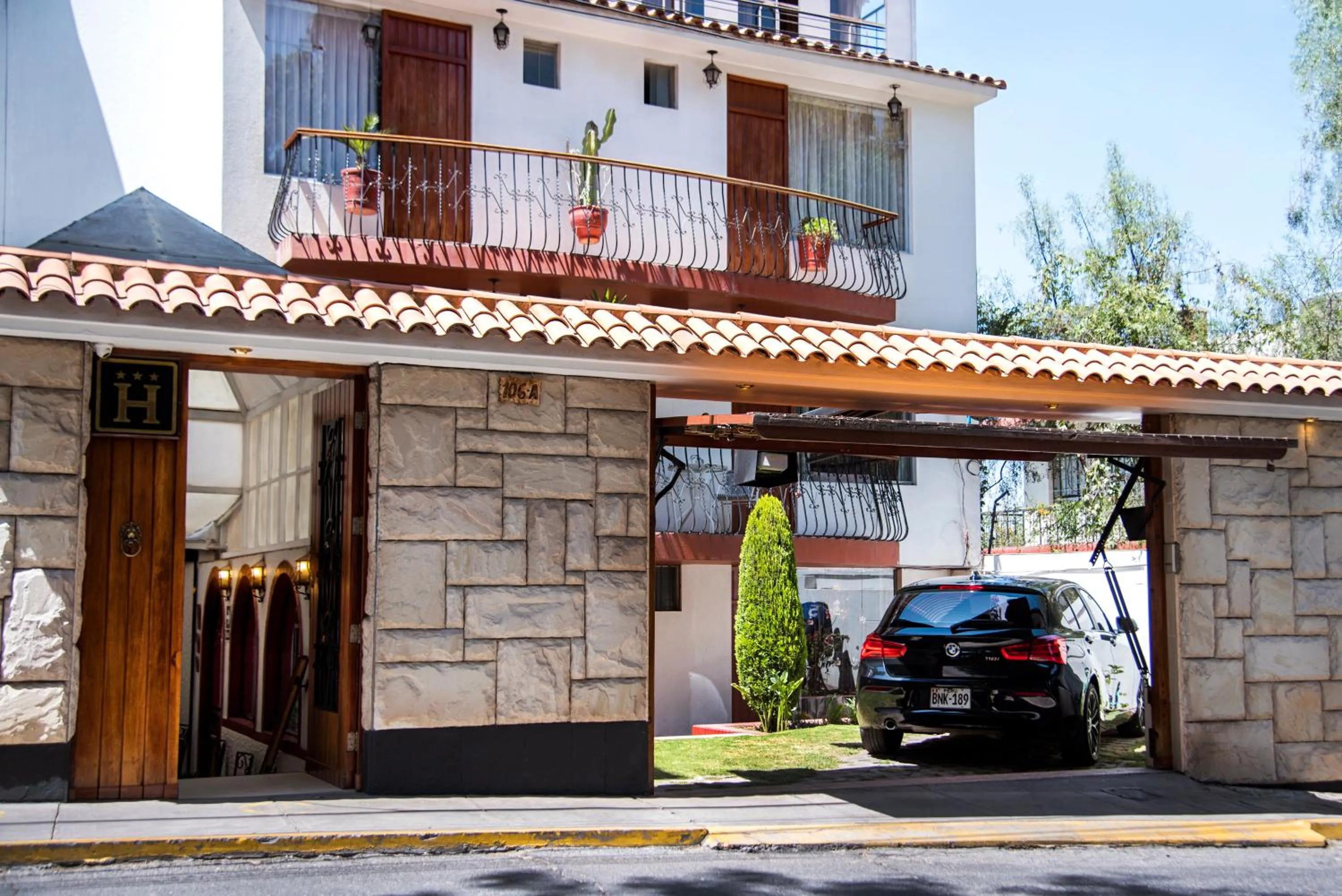 Property building in Hotel Benavides