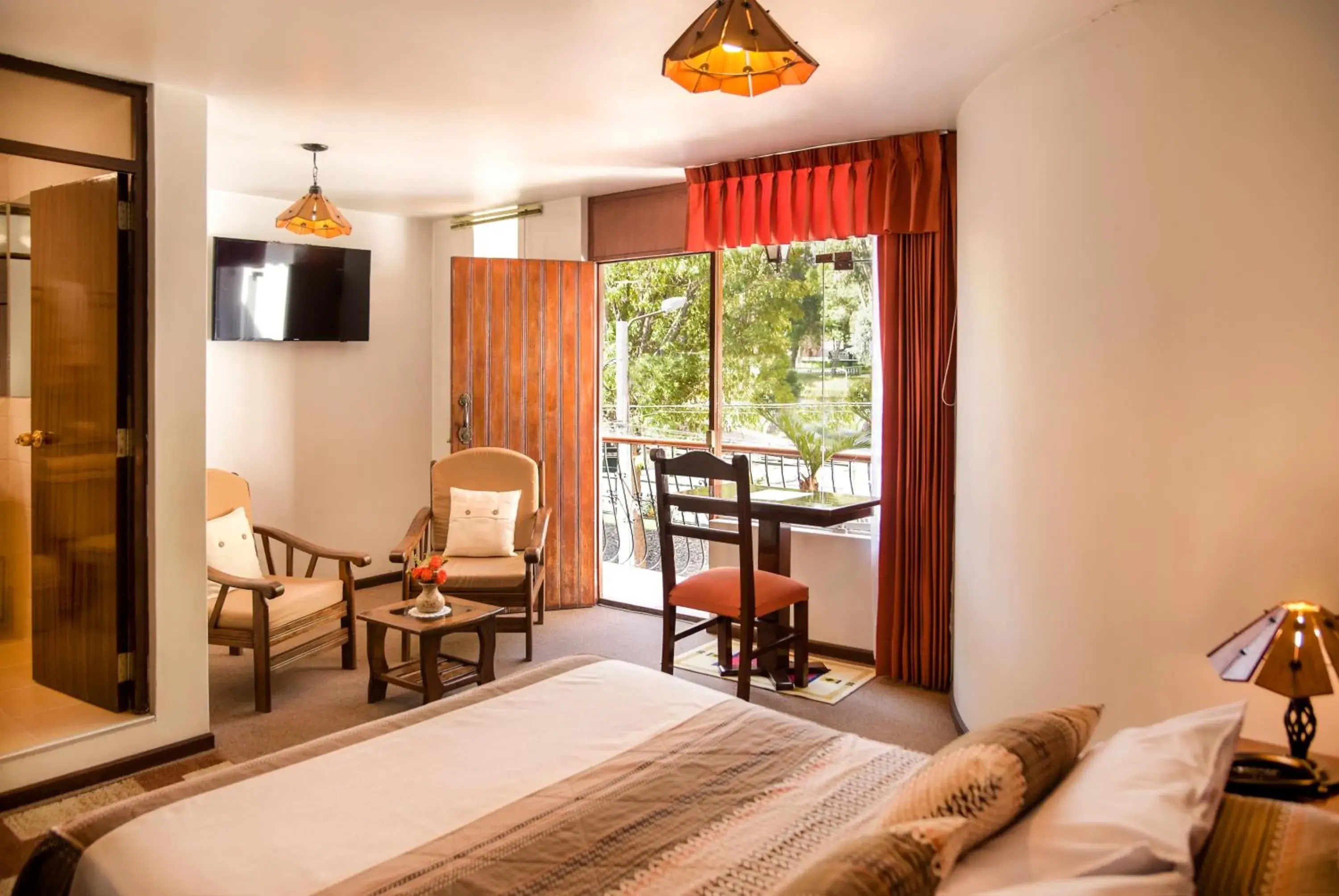 Deluxe Double Room with Balcony in Hotel Benavides Deluxe Double Room with Balcony in Hotel Benavides