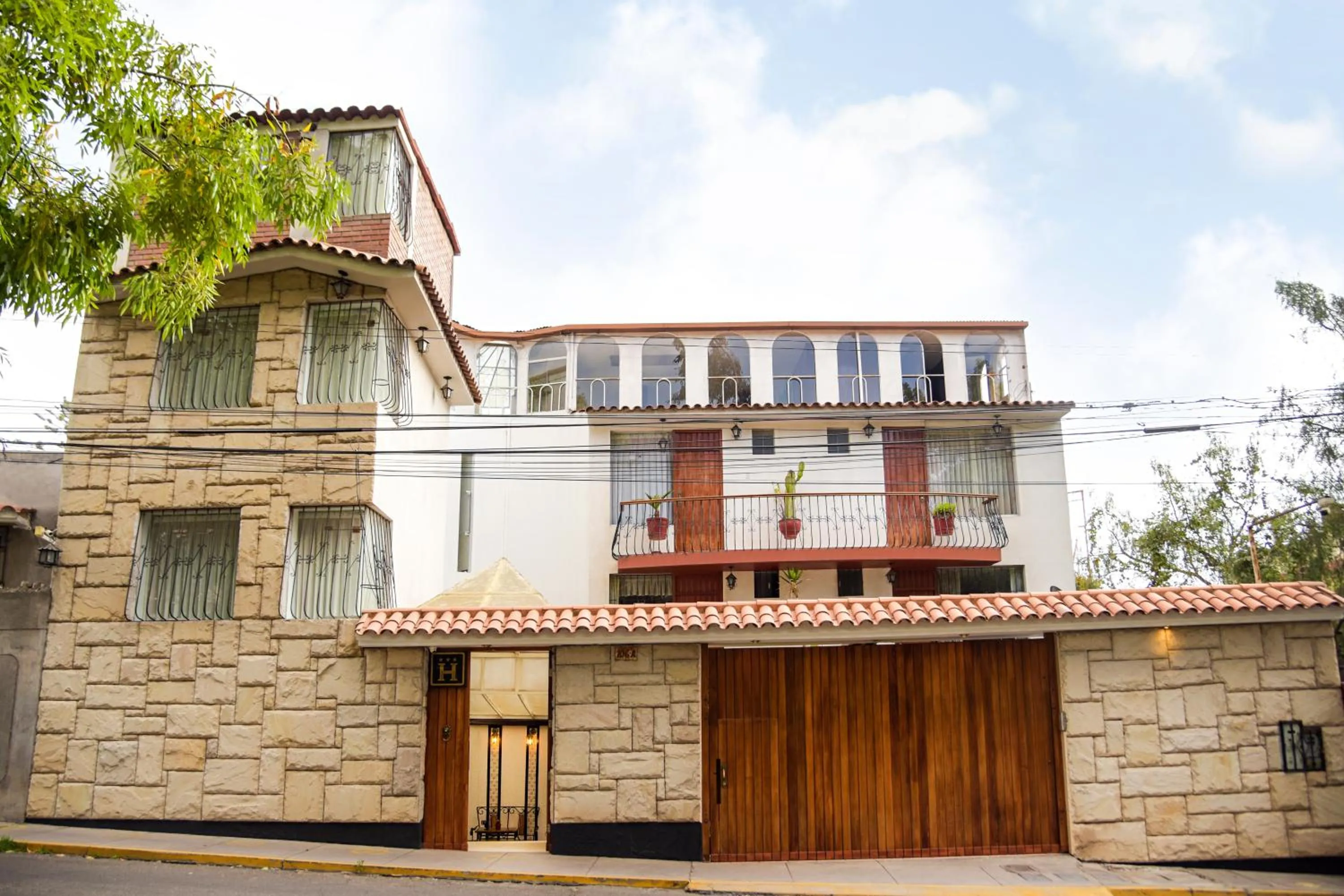 Property building in Hotel Benavides