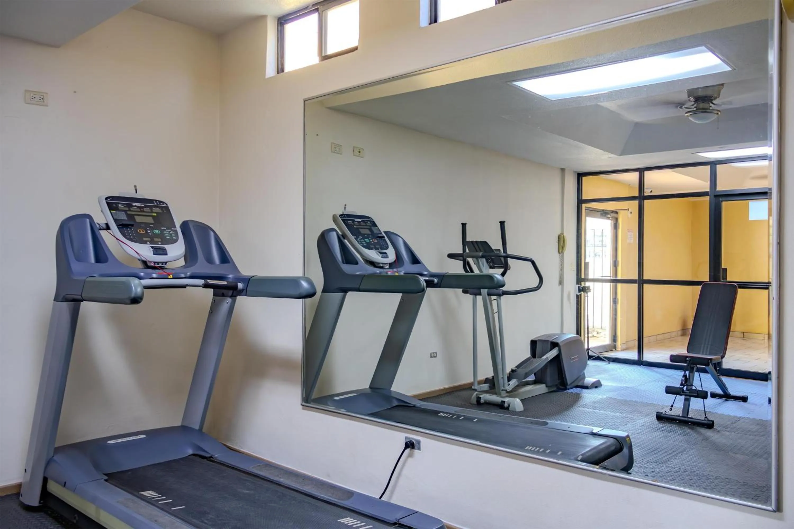 Fitness centre/facilities in Best Western Hotel Plaza Matamoros