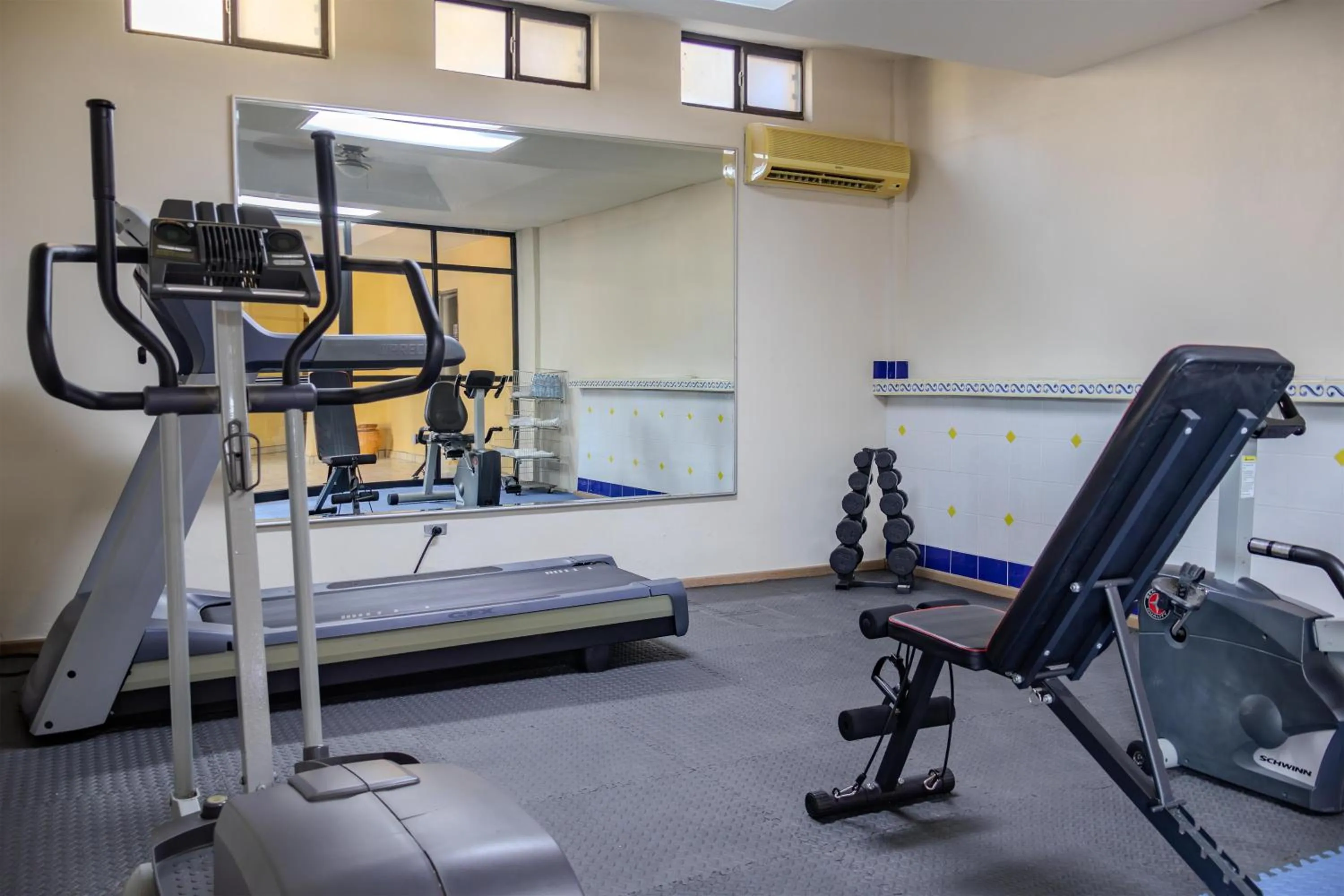 Fitness centre/facilities in Best Western Hotel Plaza Matamoros