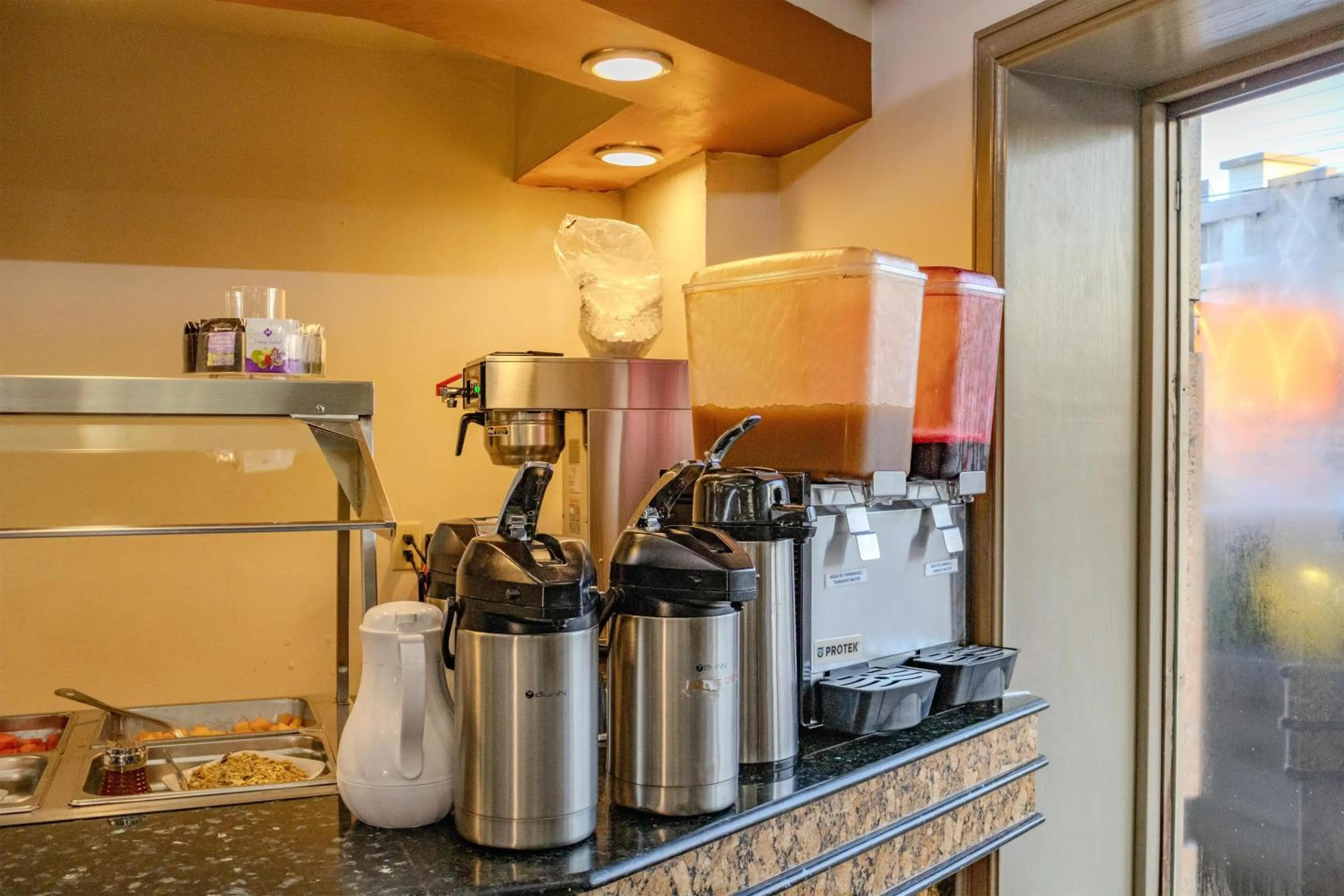 Breakfast in Best Western Hotel Plaza Matamoros