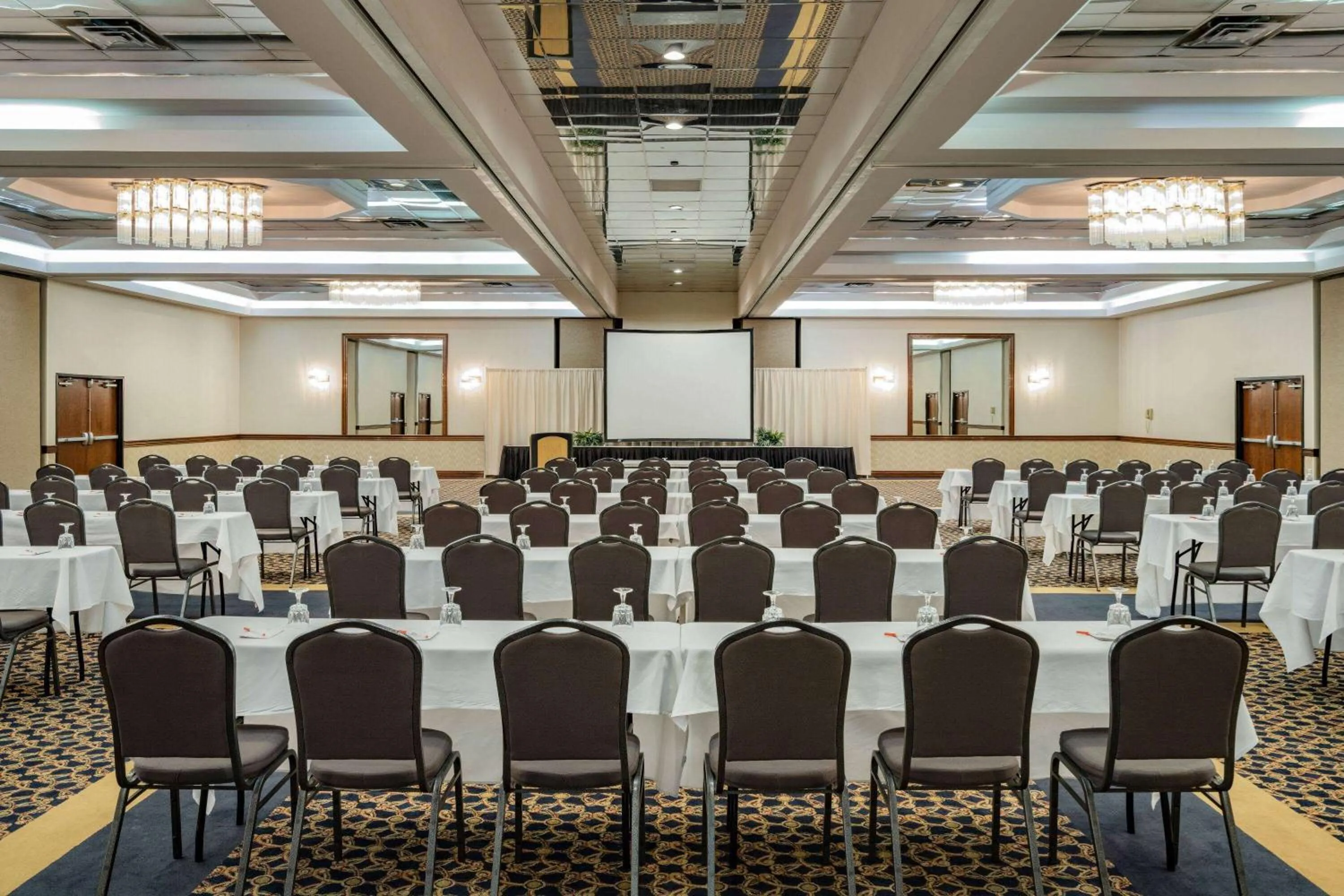 Banquet/Function facilities in Howard Johnson by Wyndham Lima