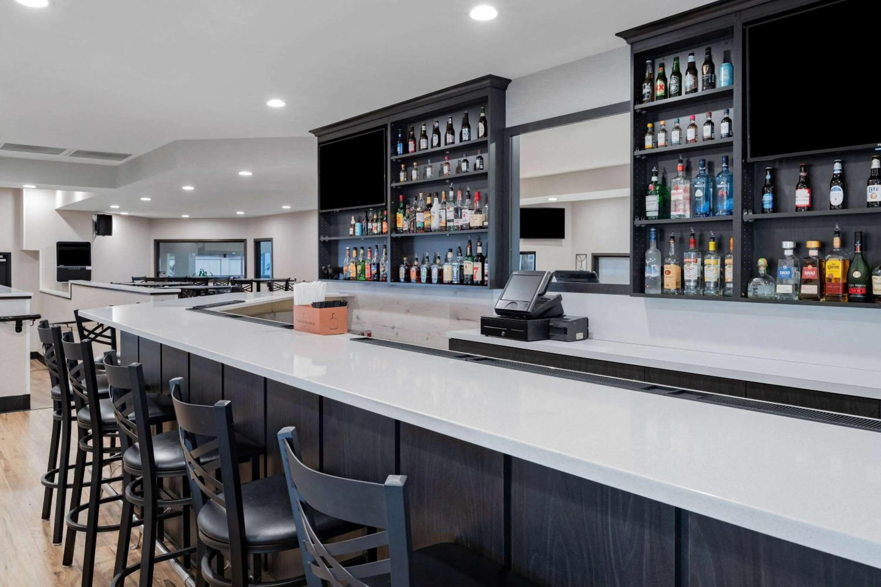 Lounge or bar in Howard Johnson by Wyndham Lima