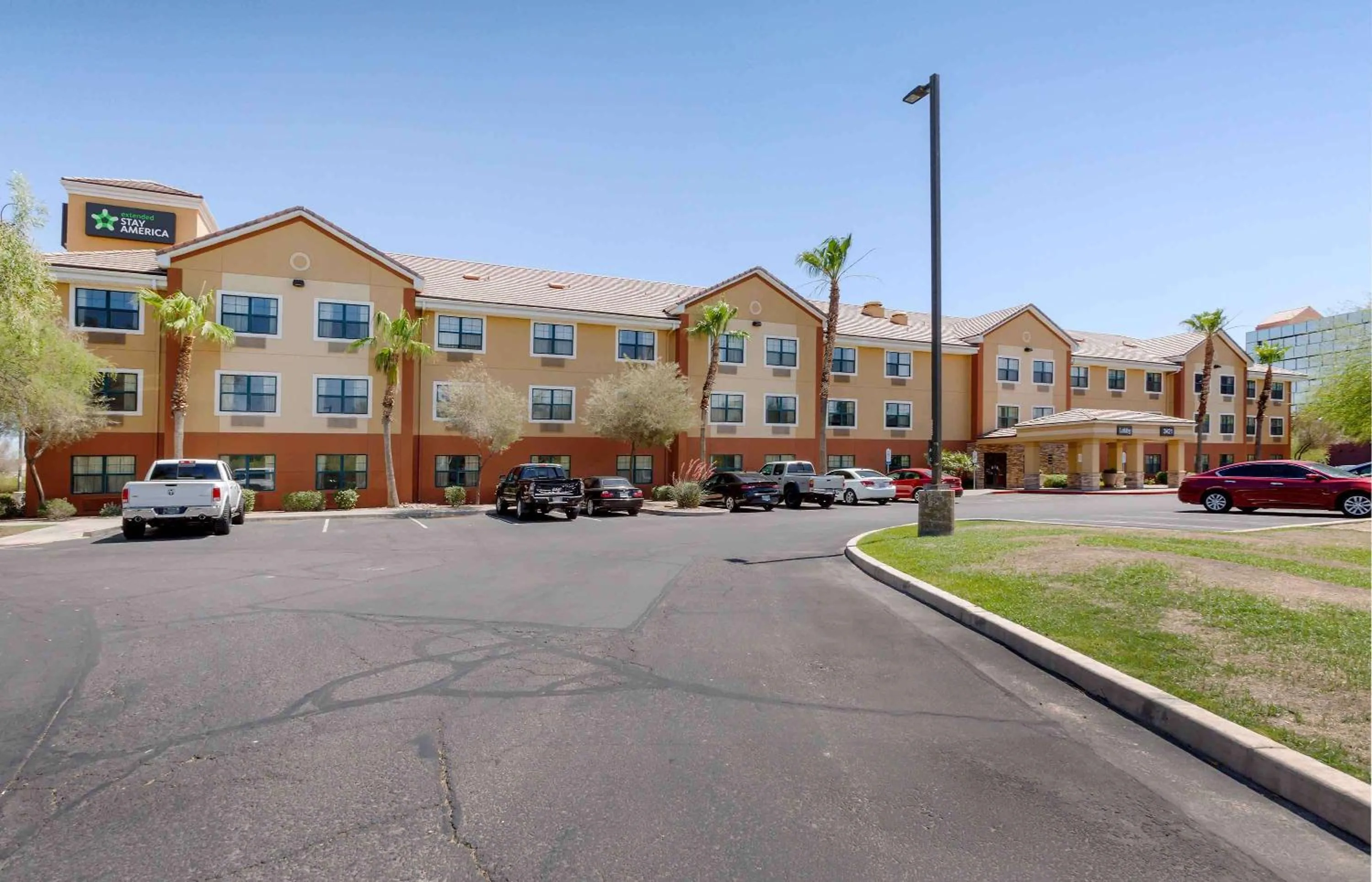 Property building in Extended Stay America Suites - Phoenix - Airport