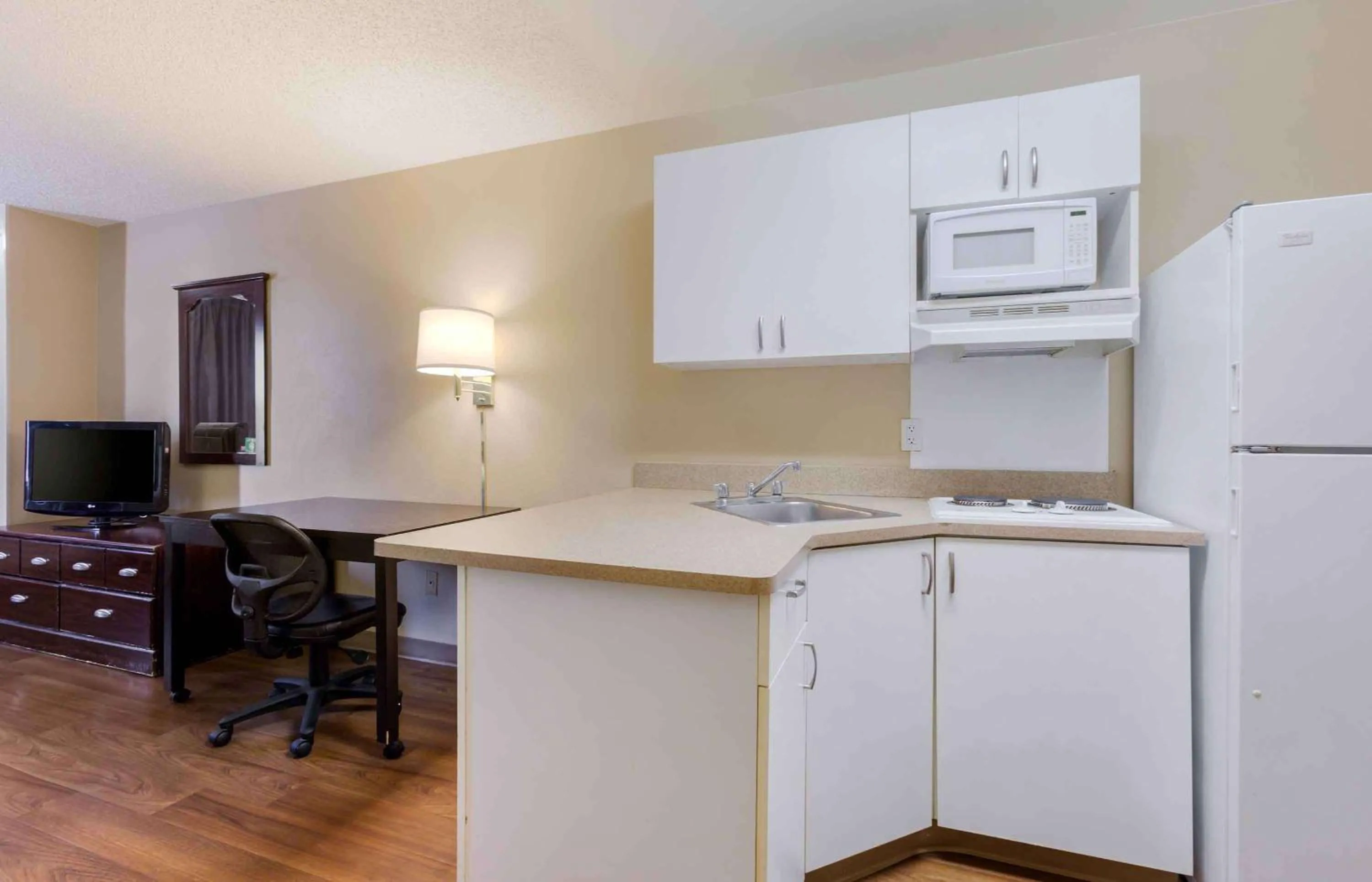 Bedroom in Extended Stay America Suites - Phoenix - Airport