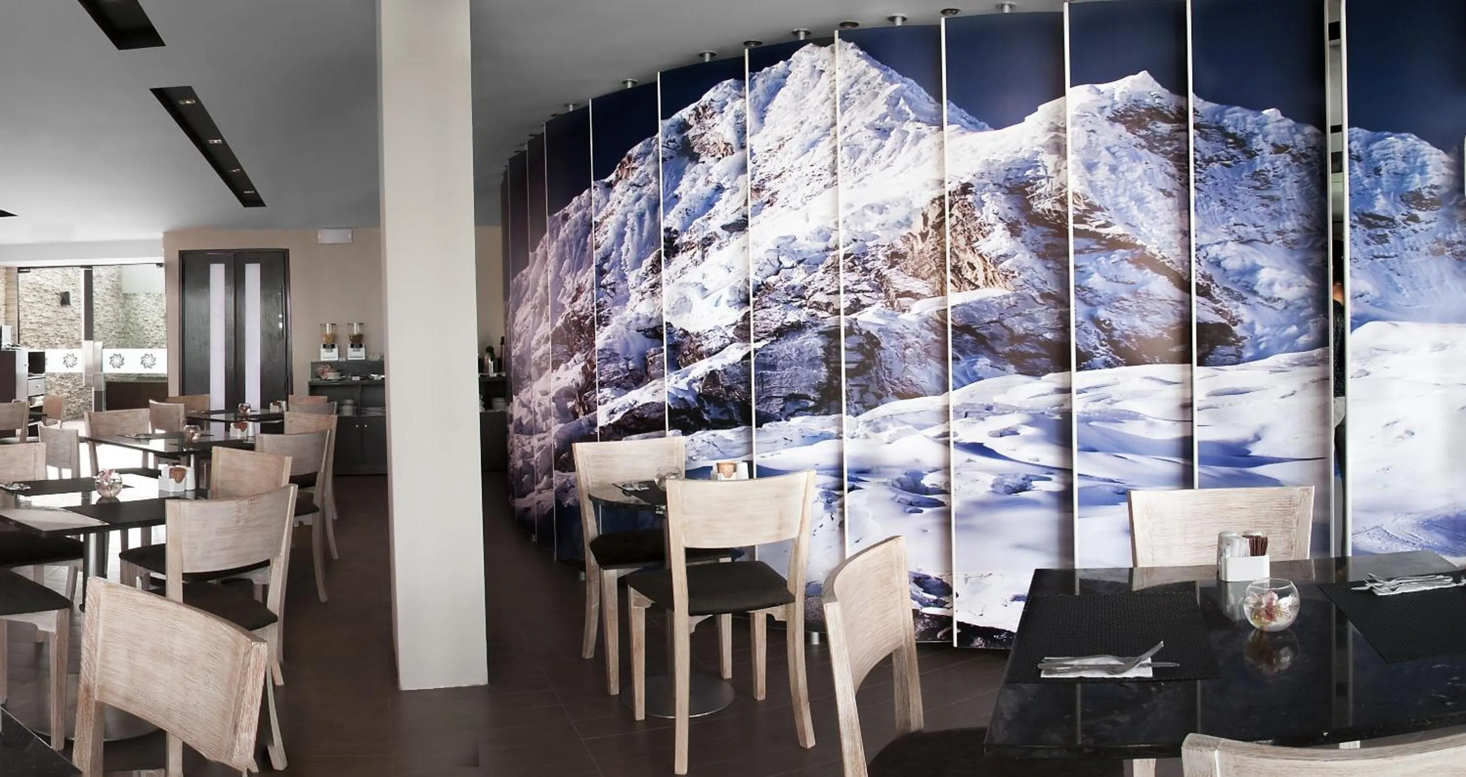 Restaurant/places to eat in Arawi Miraflores Prime