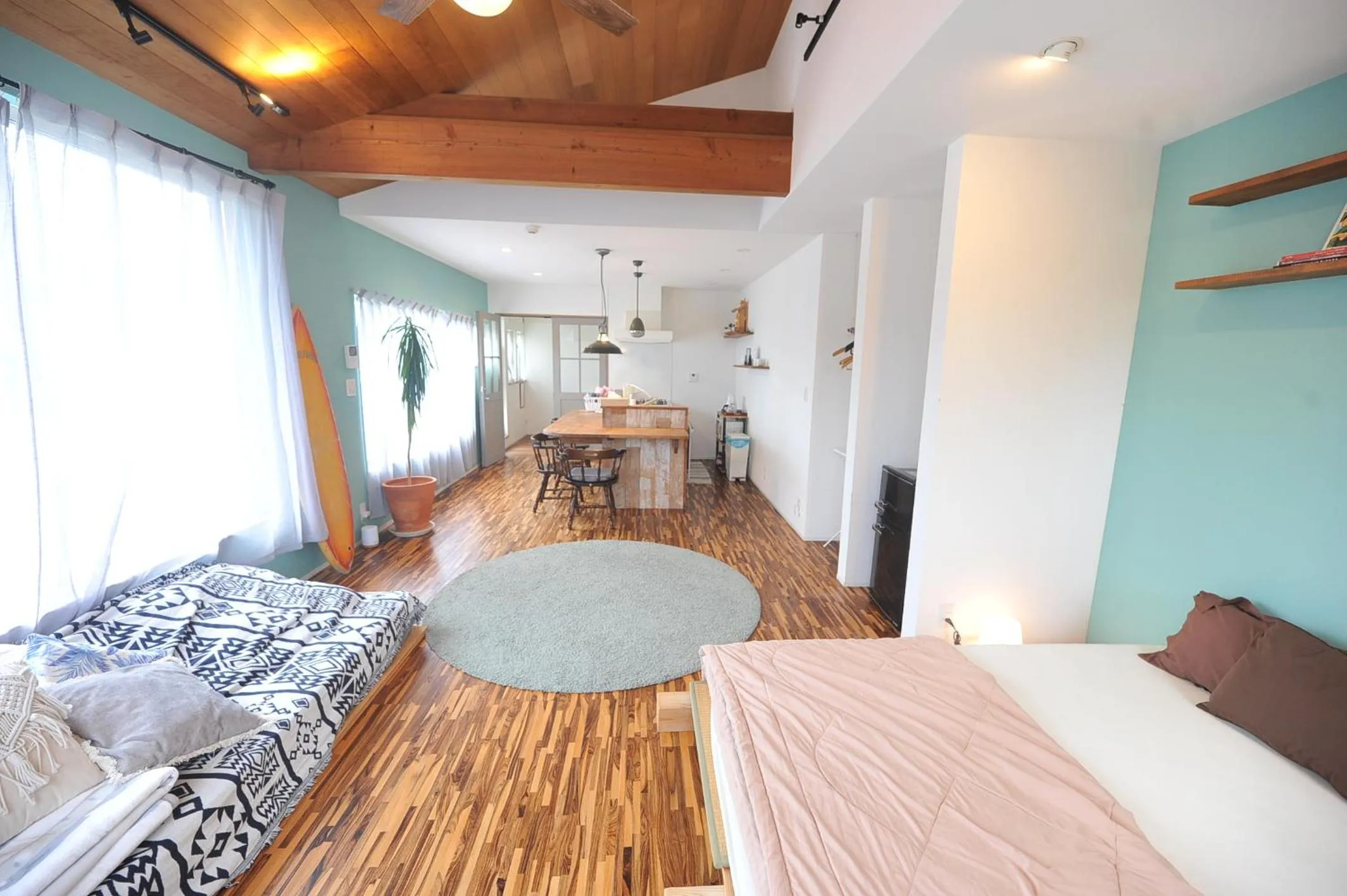 Bed in insidey 海から歩いて10分 walk from the sea Tatadobeach Iritabeach 10min