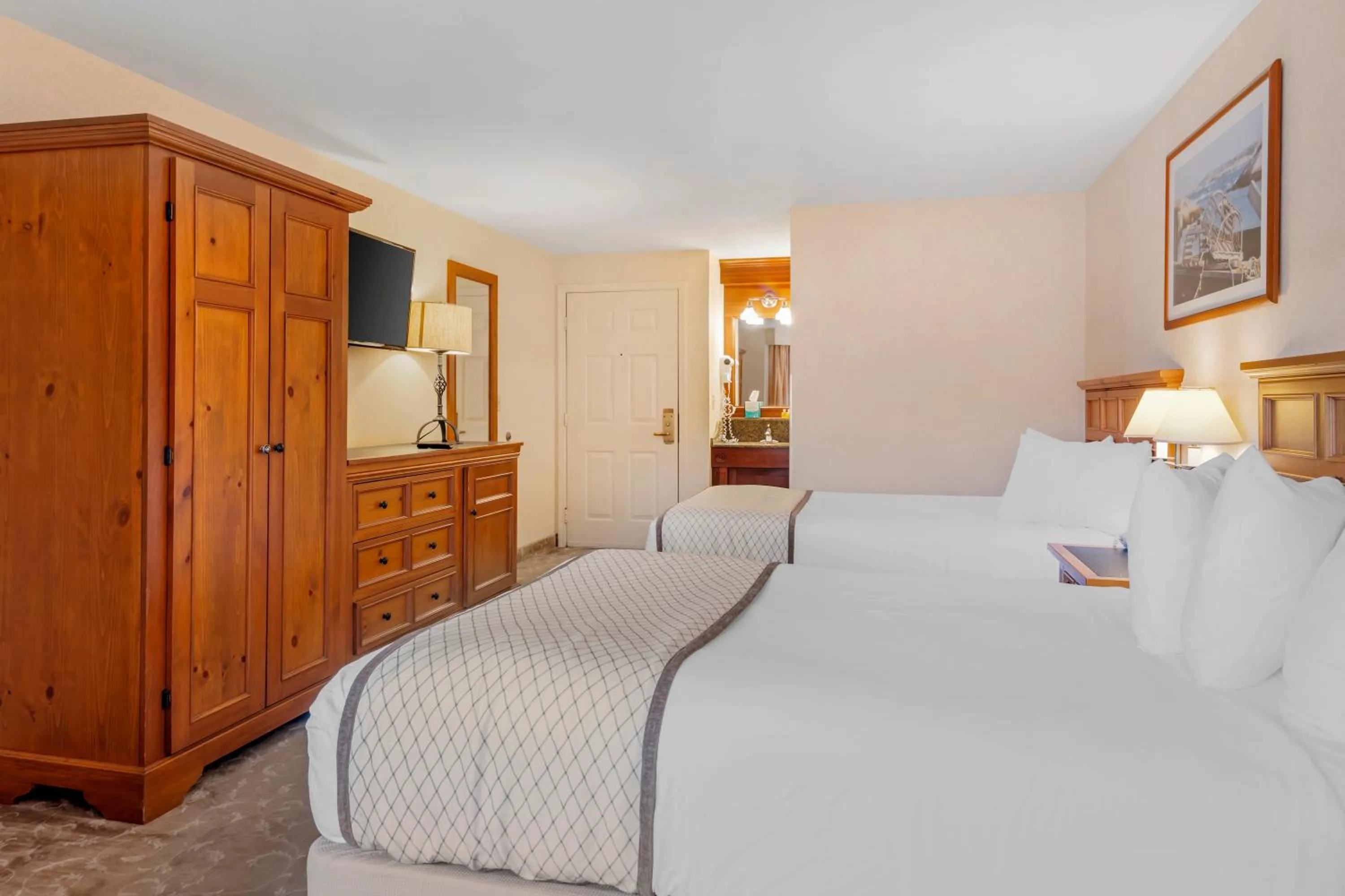 Bed in Meadowmere Resort