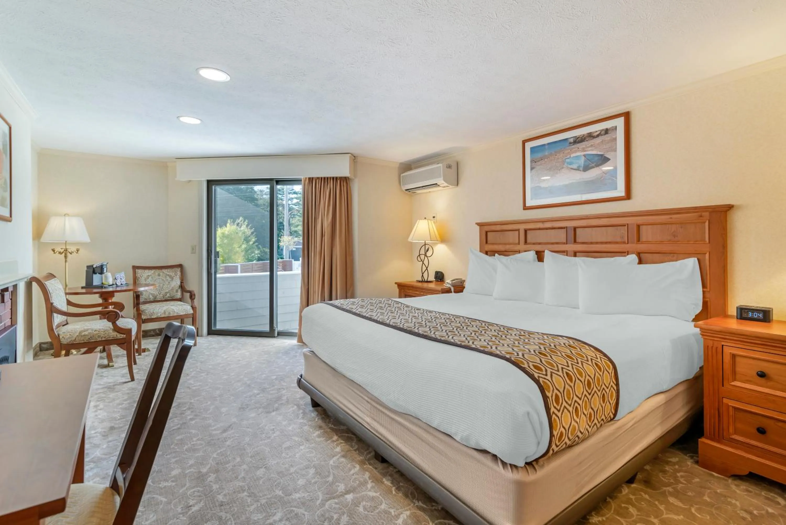 Bed in Meadowmere Resort