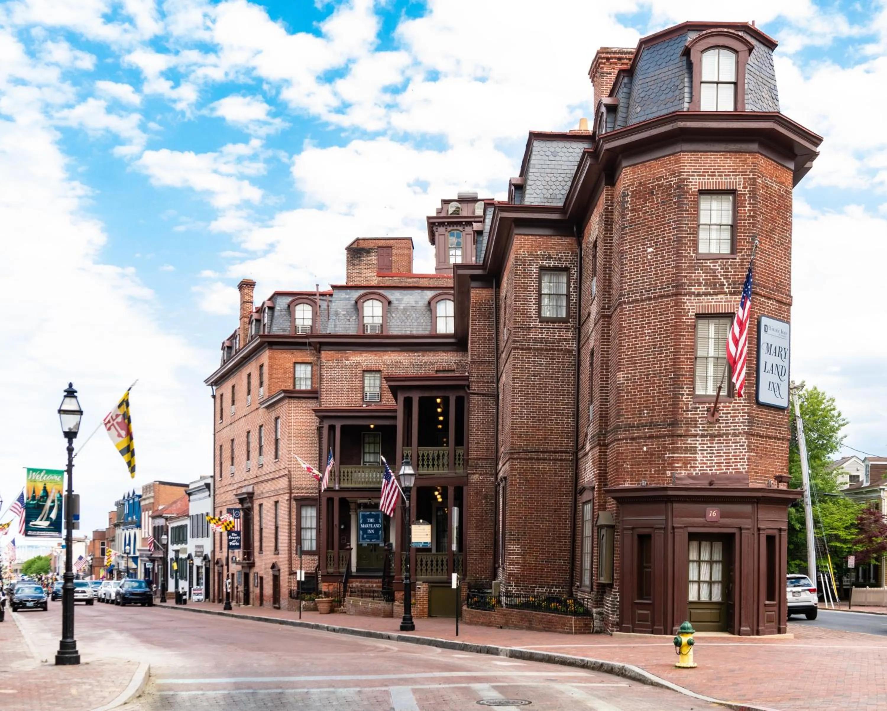 Property building in Historic Inns of Annapolis