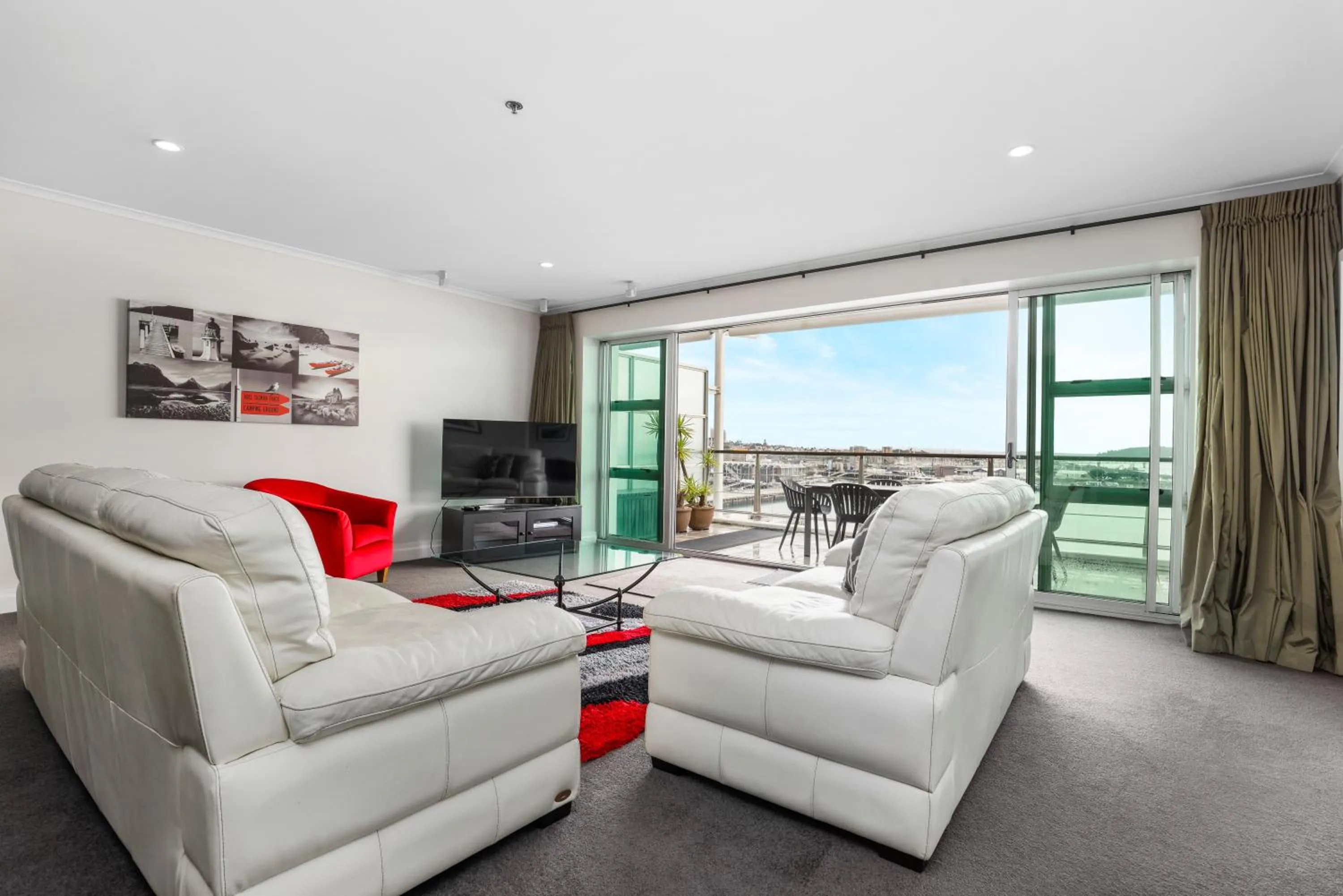 Auckland Waterfront Serviced Apartments on Prince's Wharf