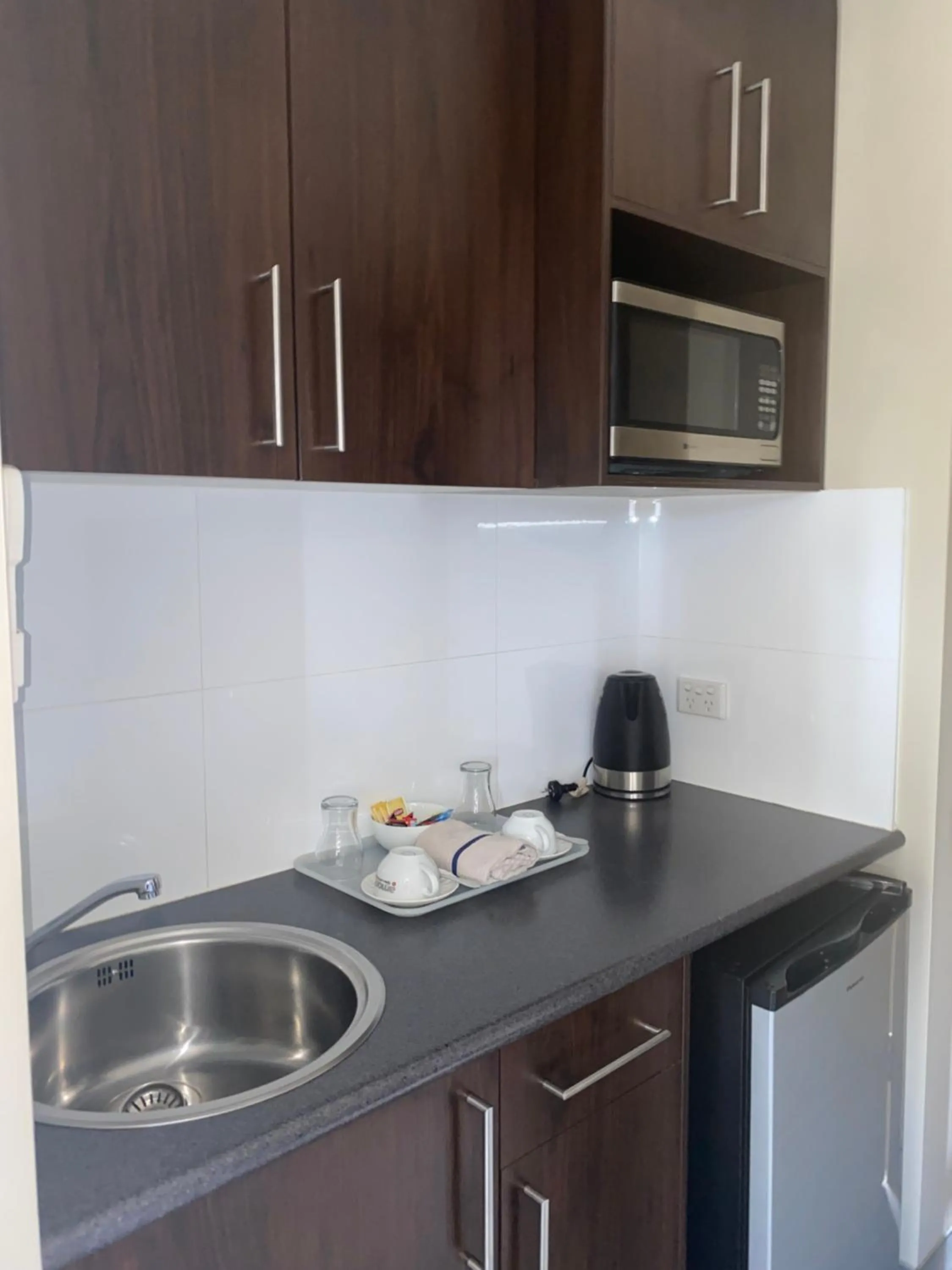 Kitchen or kitchenette in The Bexley Motel