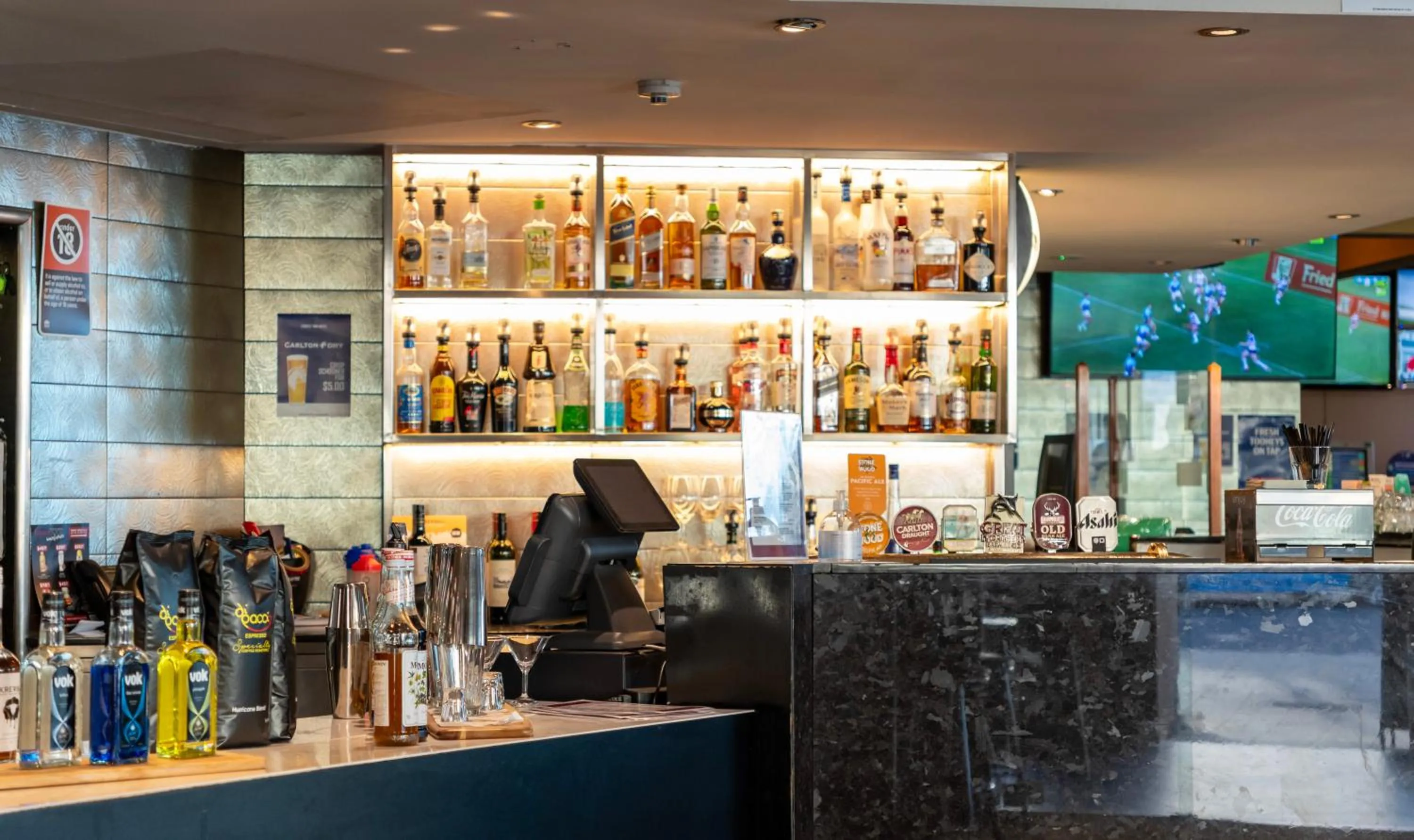 People in The Bexley Motel