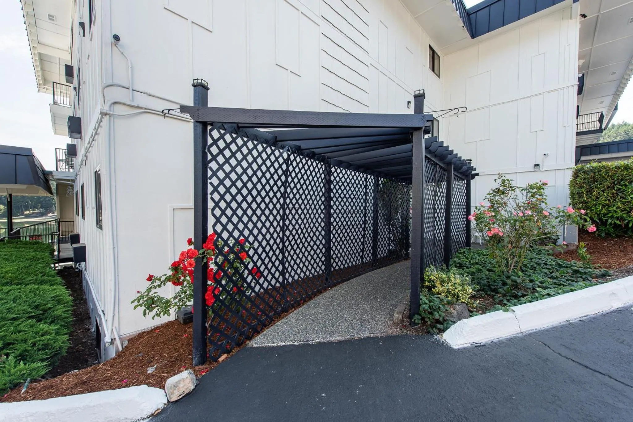 Oyster Bay Inn & Suites