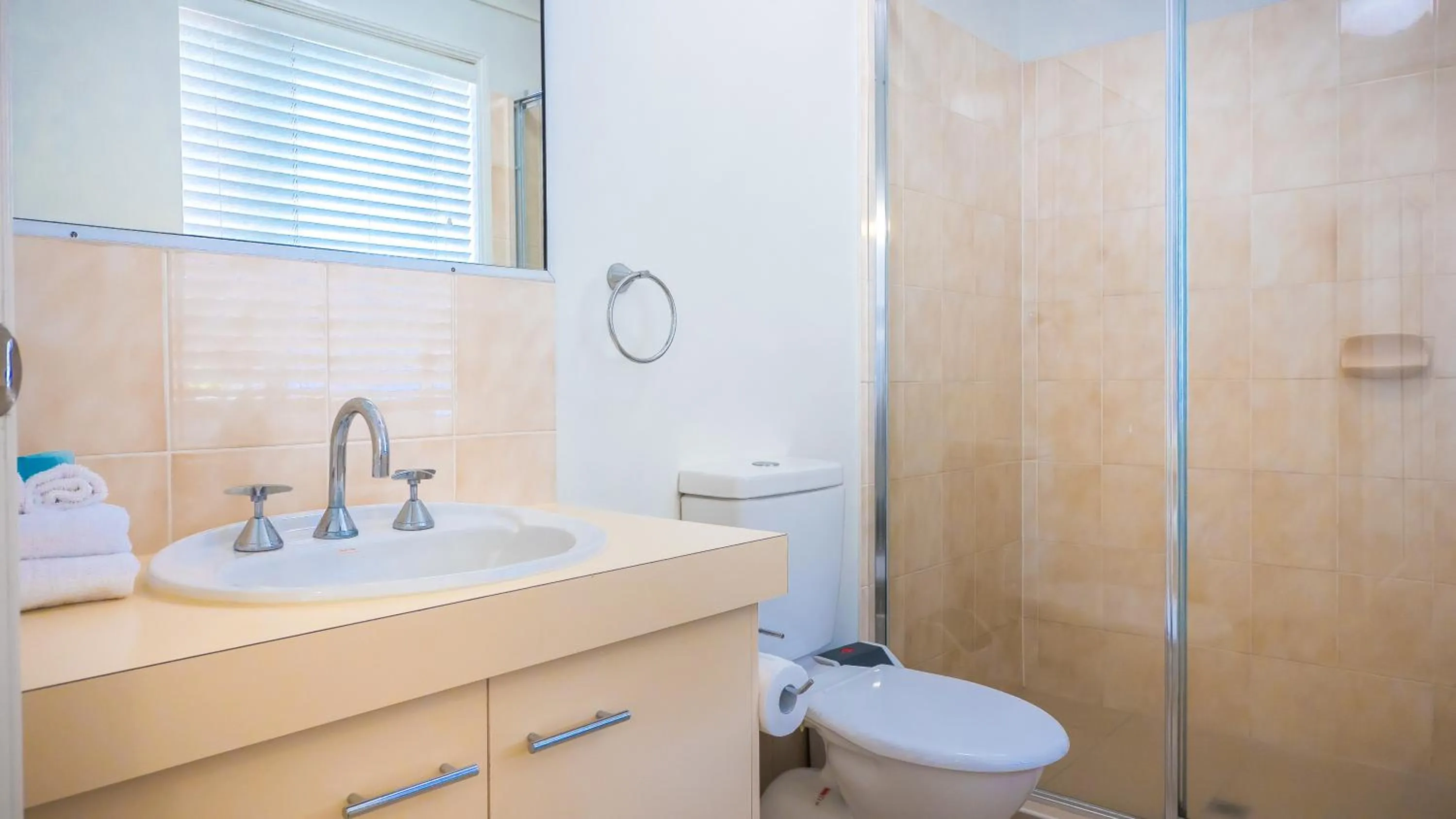 Bathroom in Jubilee Views Holiday Apartments