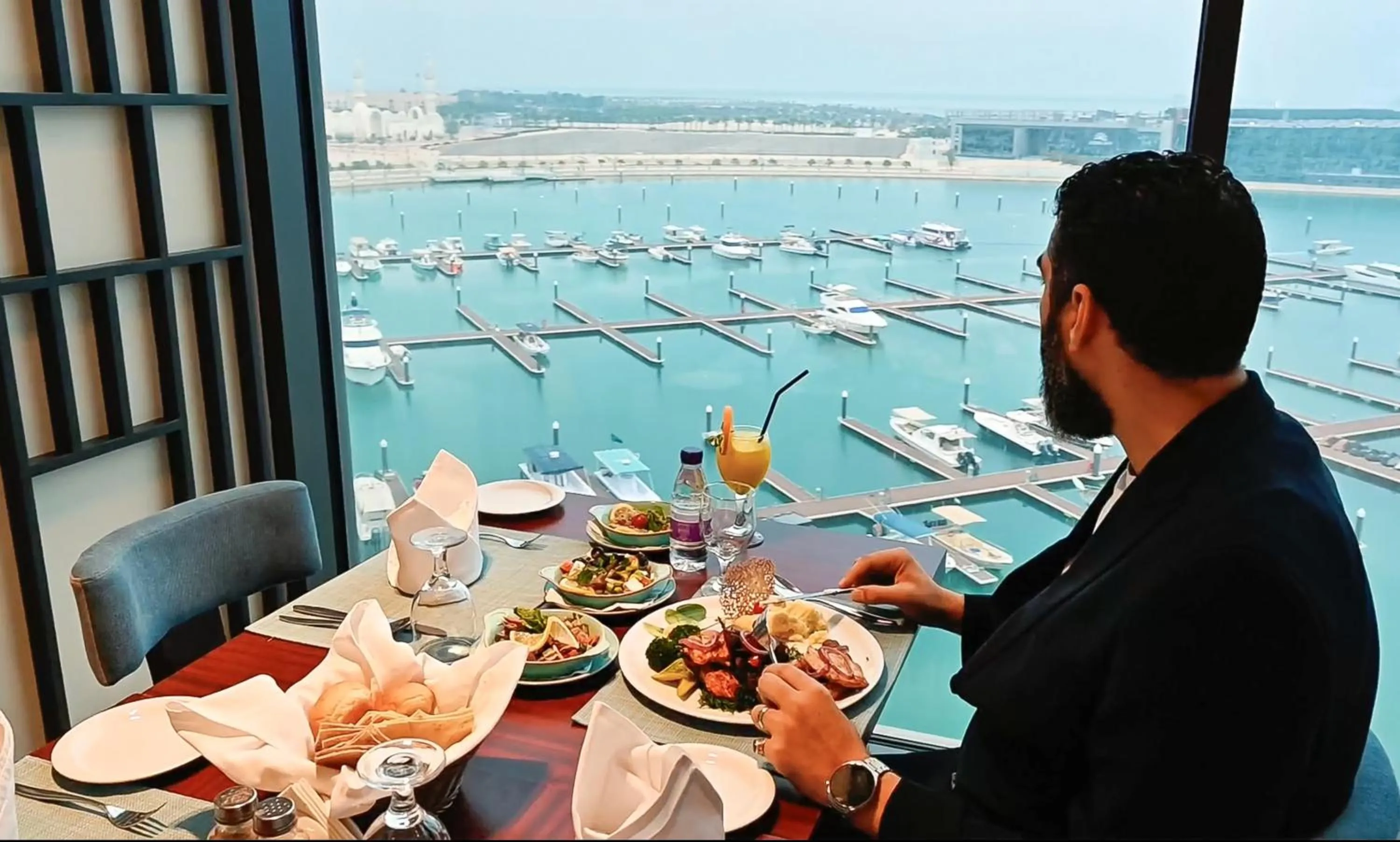 Restaurant/places to eat in Boudl Al Jubail