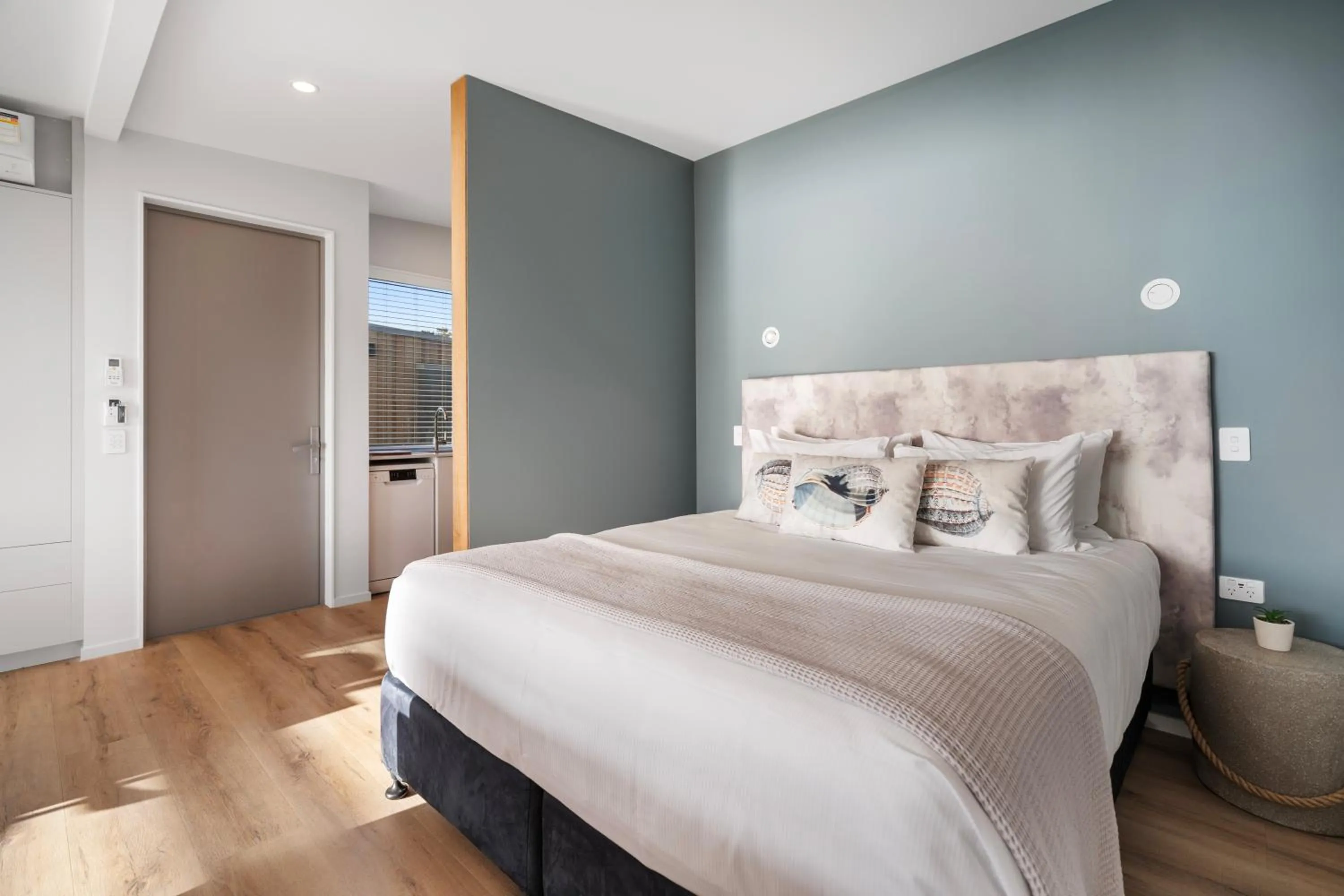 Bedroom, Bed in Tasman Holiday Parks - Papamoa Beach