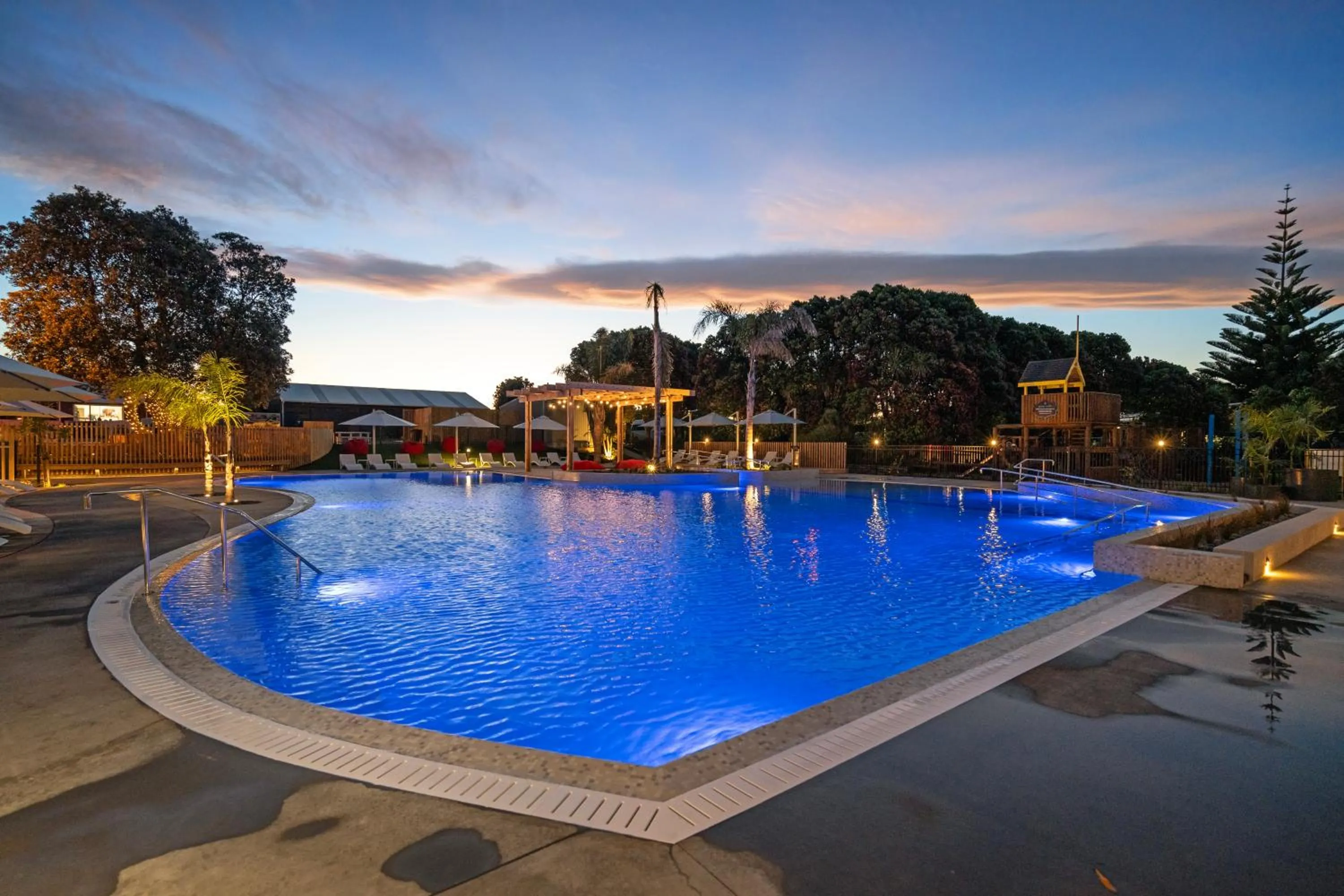 Swimming pool in Tasman Holiday Parks - Papamoa Beach