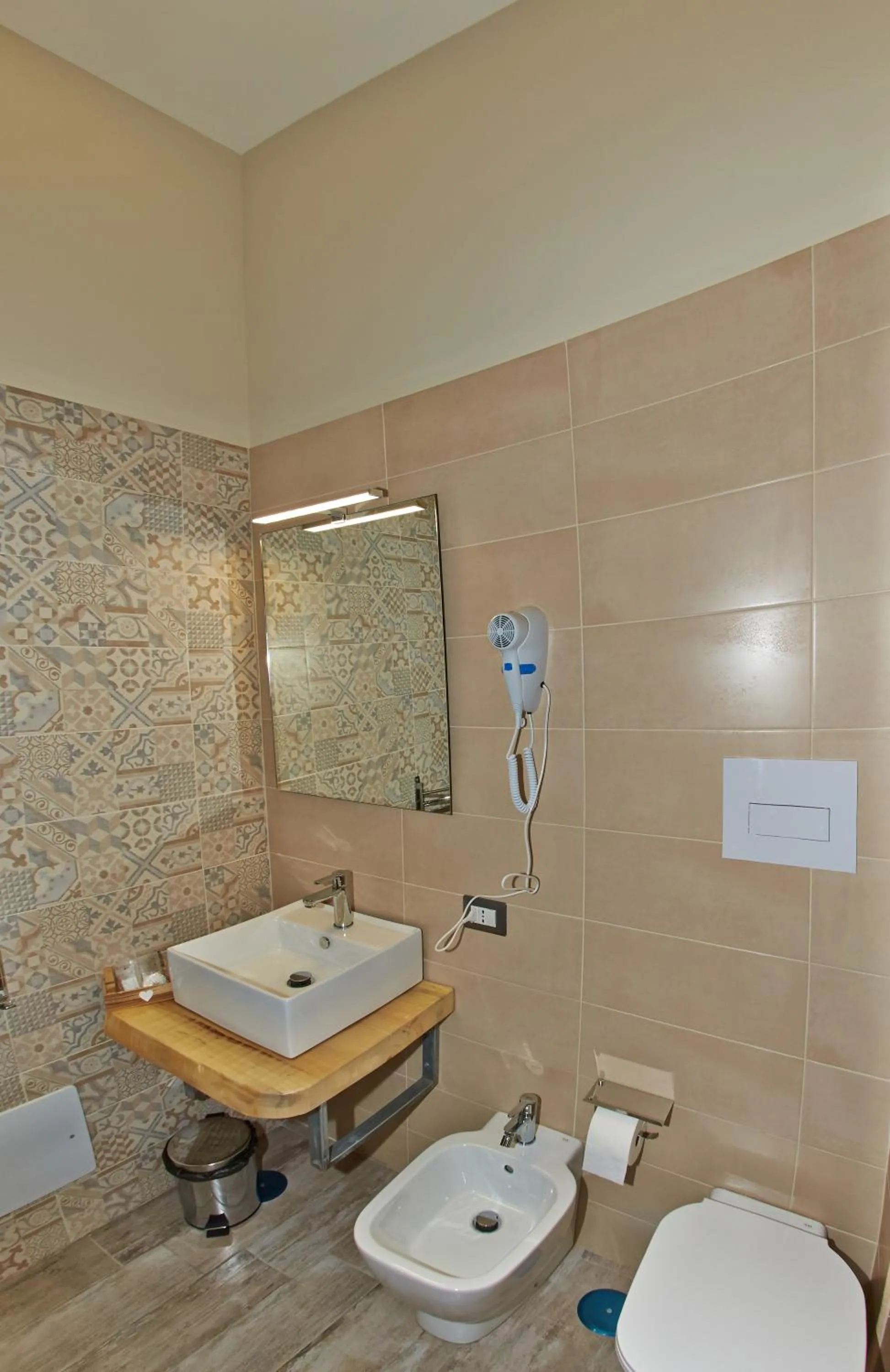 Shower in Artisti Bed&Dreams