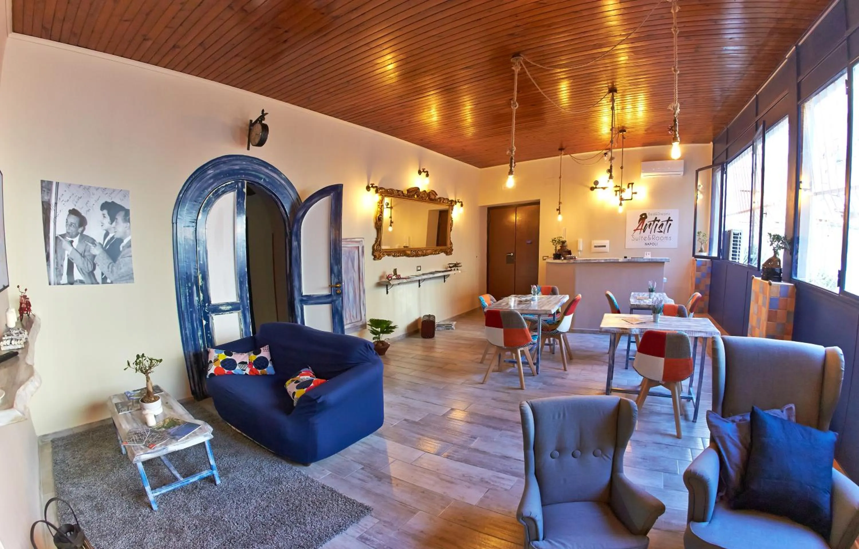 Communal lounge/ TV room in Artisti Bed&Dreams