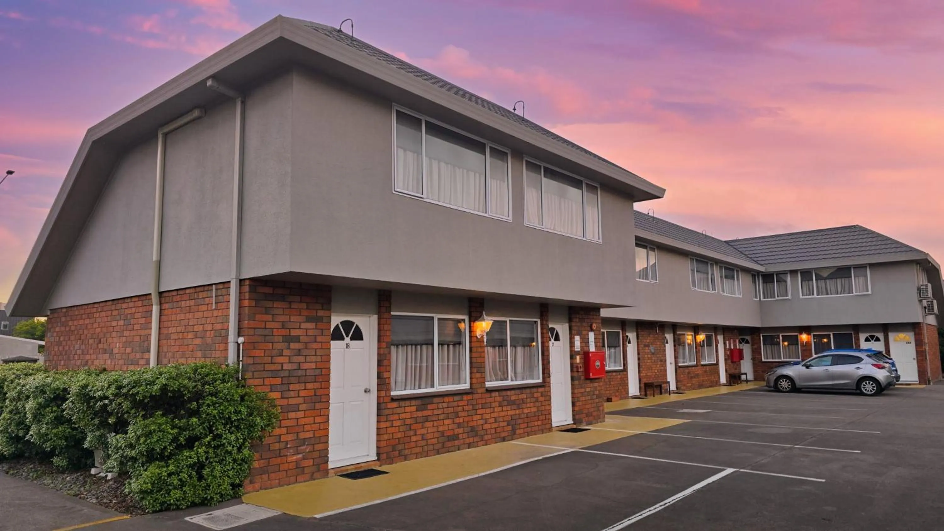 Property building in Carramar Motor Inn