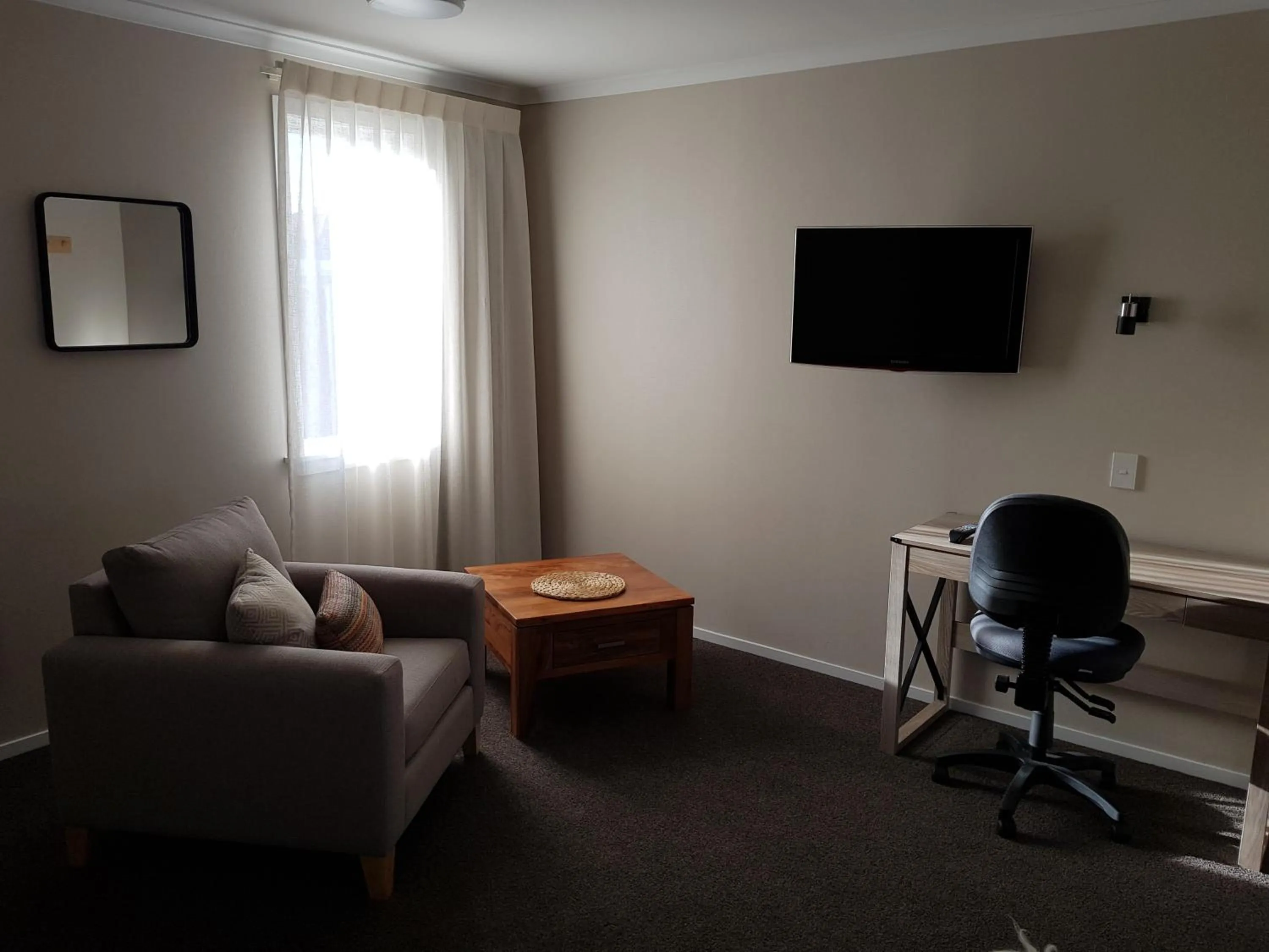 TV and multimedia in Carramar Motor Inn