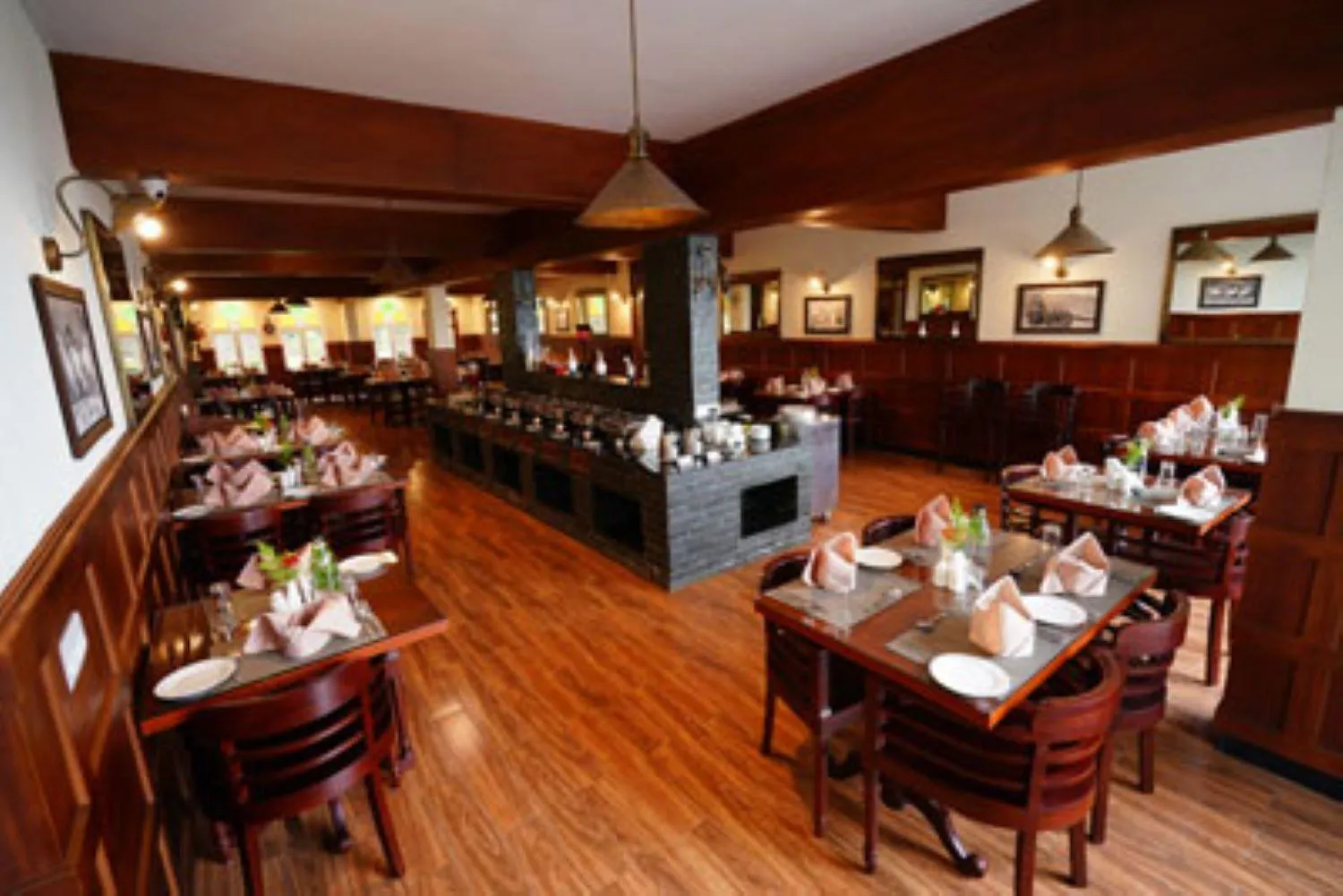 Restaurant/places to eat in Fort Munnar