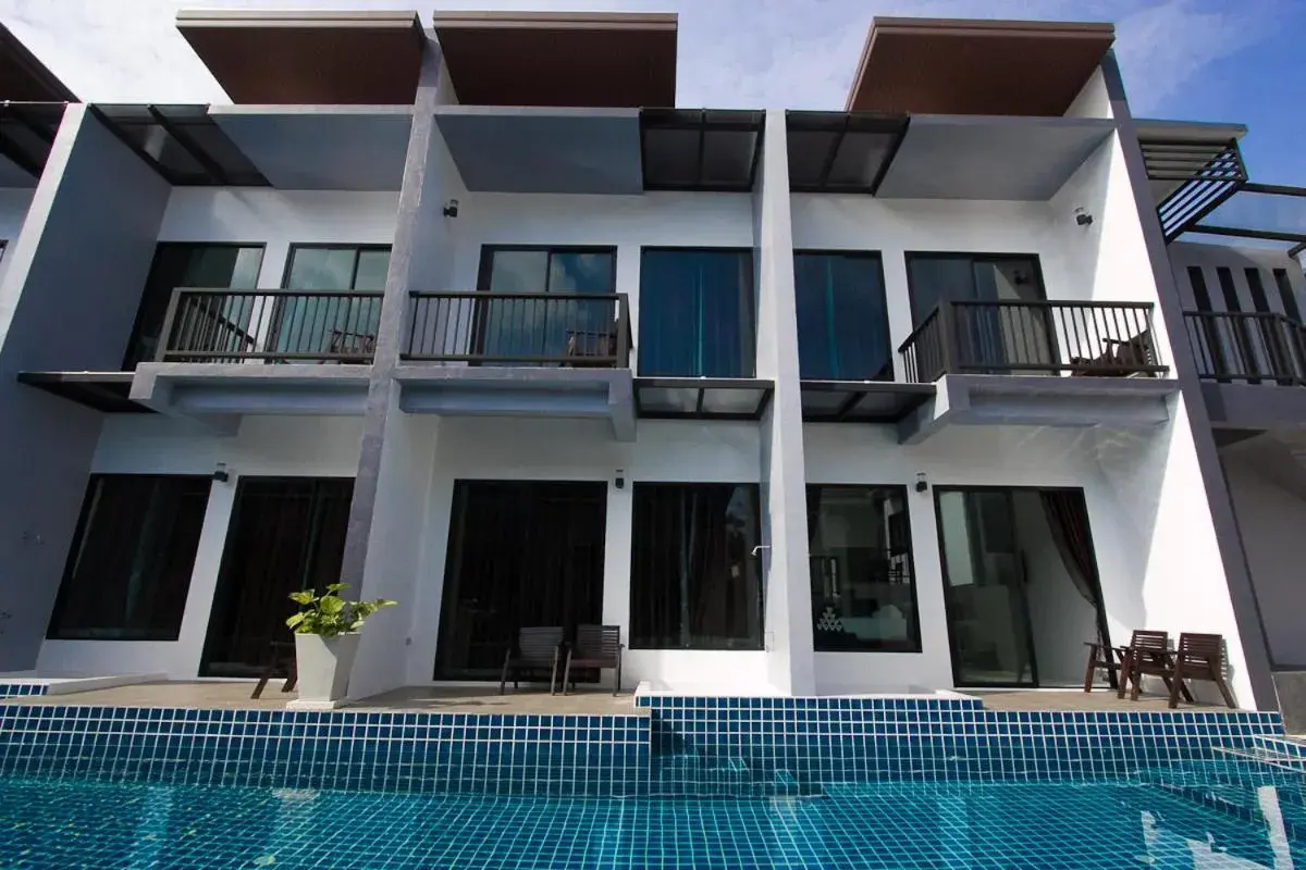 Deluxe Room With Pool Access in Alphabeto Resort Deluxe Room With Pool Access in Alphabeto Resort