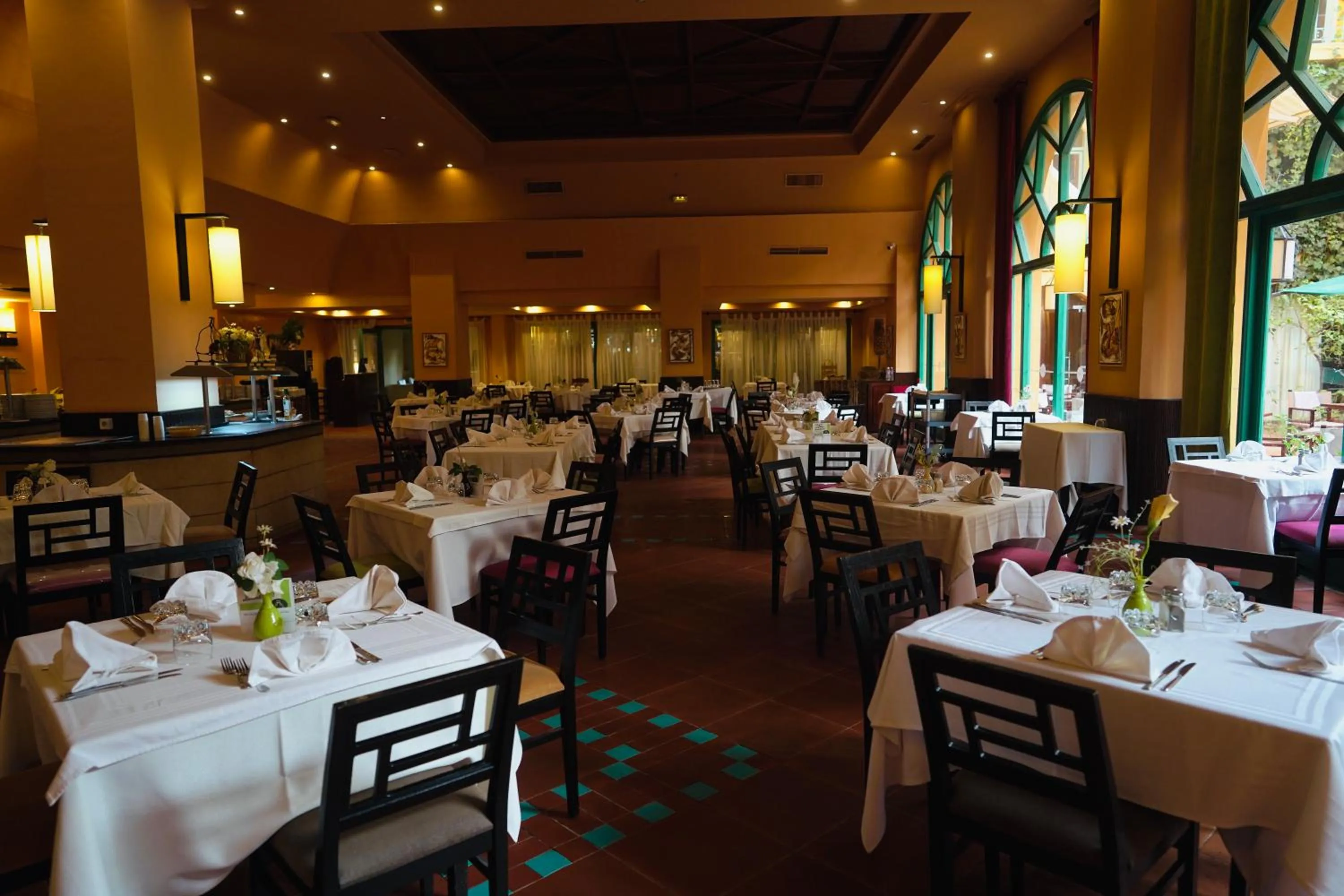 Restaurant/places to eat in Alhambra Thalasso