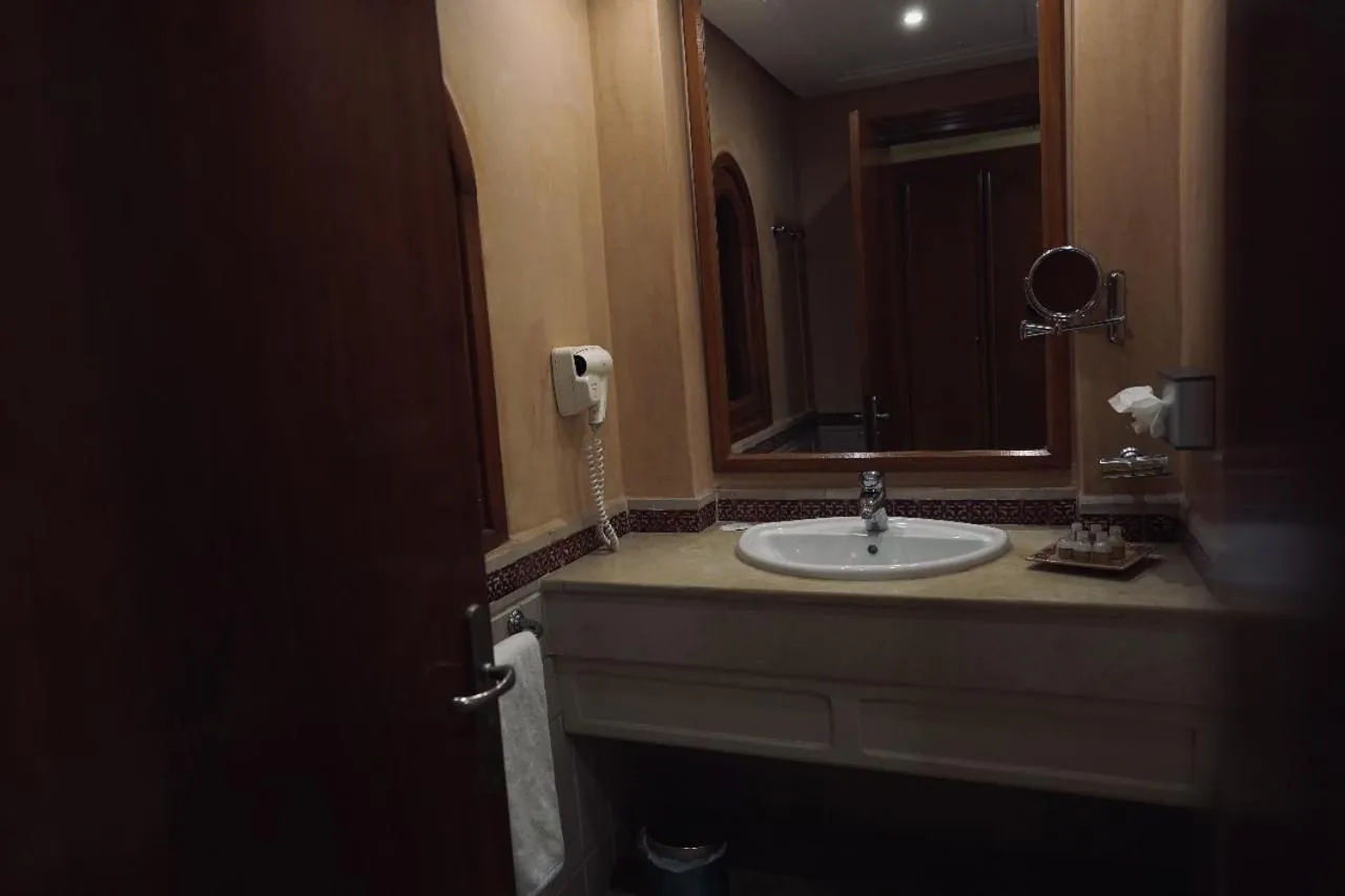 Toilet in Alhambra Thalasso