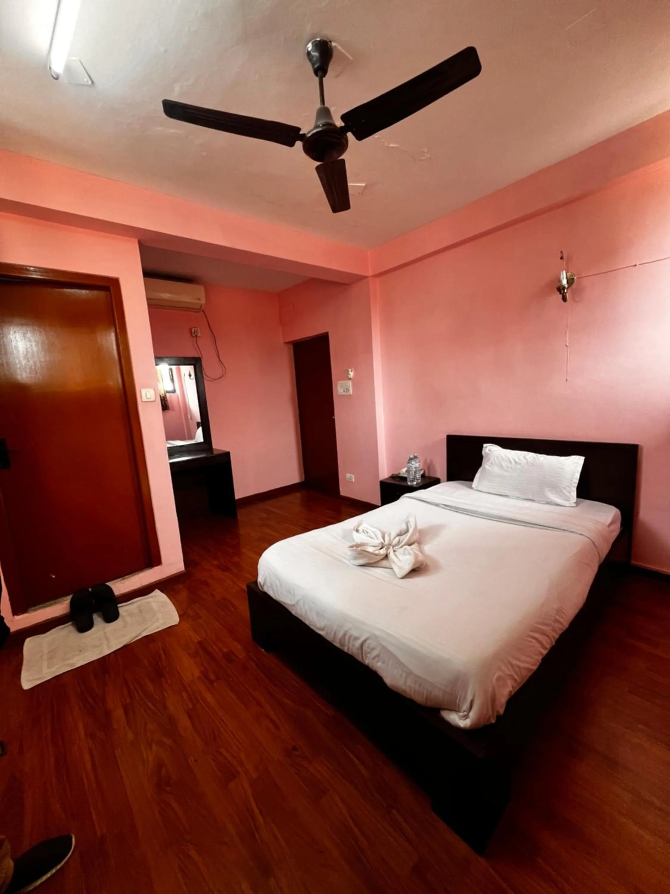 Bed in Hotel Family Home