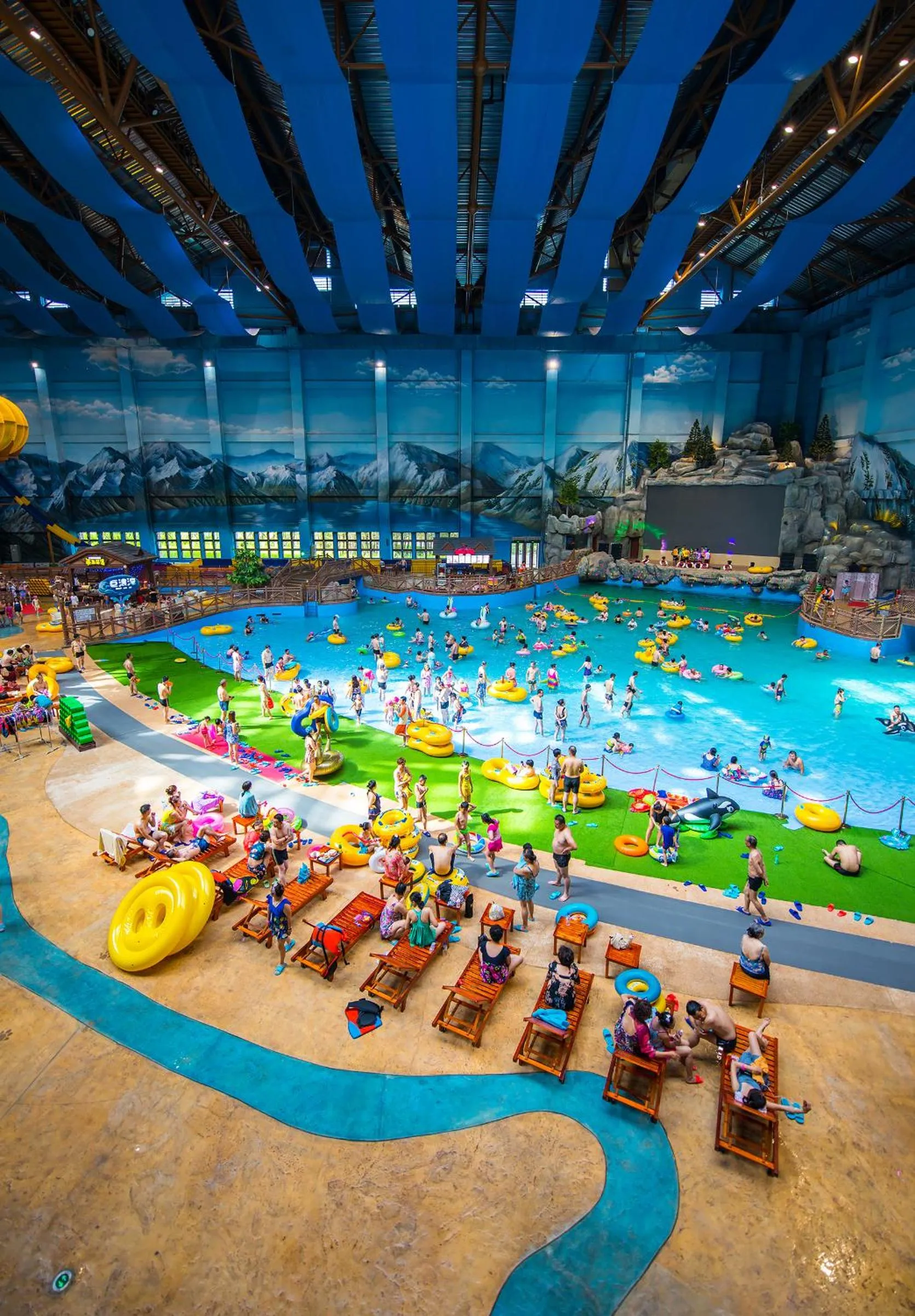 Aqua park in Wanda Jin Suites Changbaishan