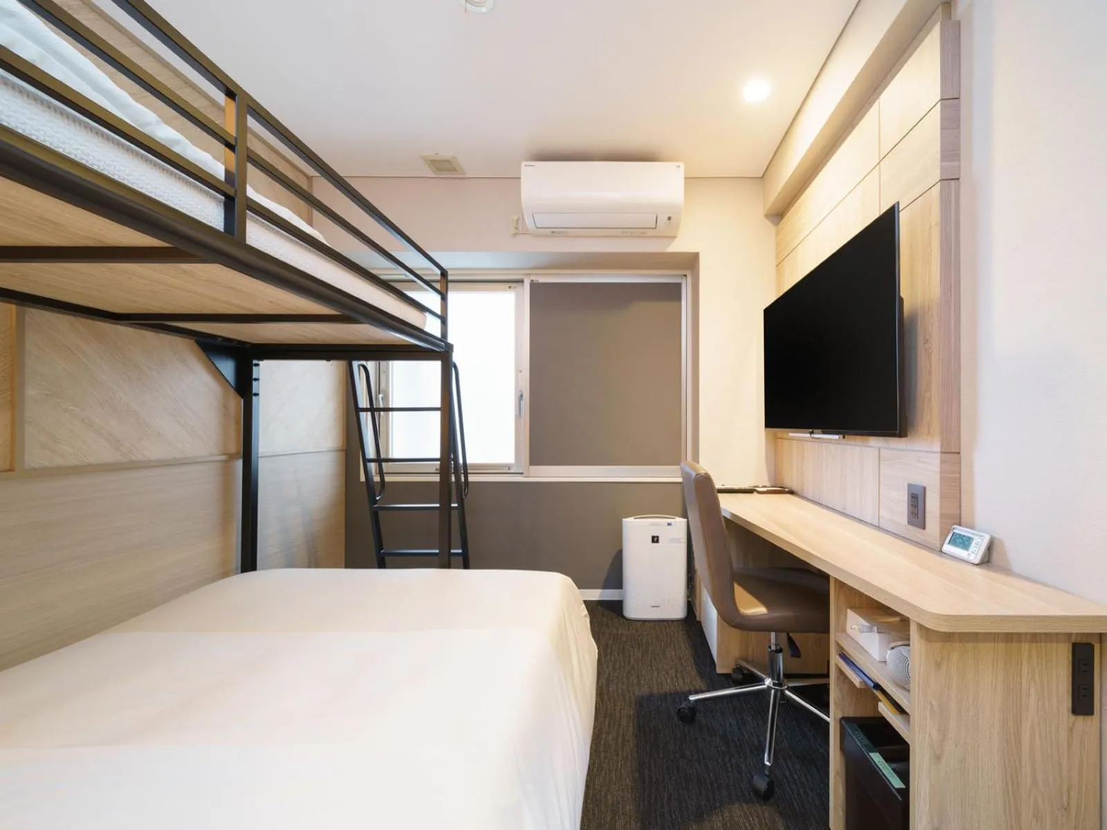 Bed in Super Hotel Midosujisen Esaka