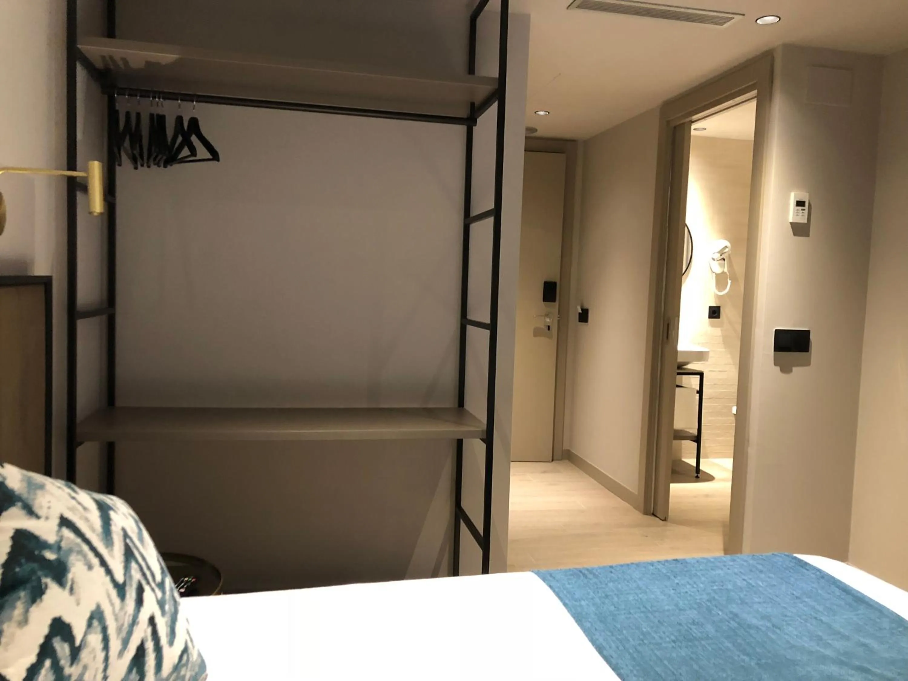 Bed in HOTEL TORRENT