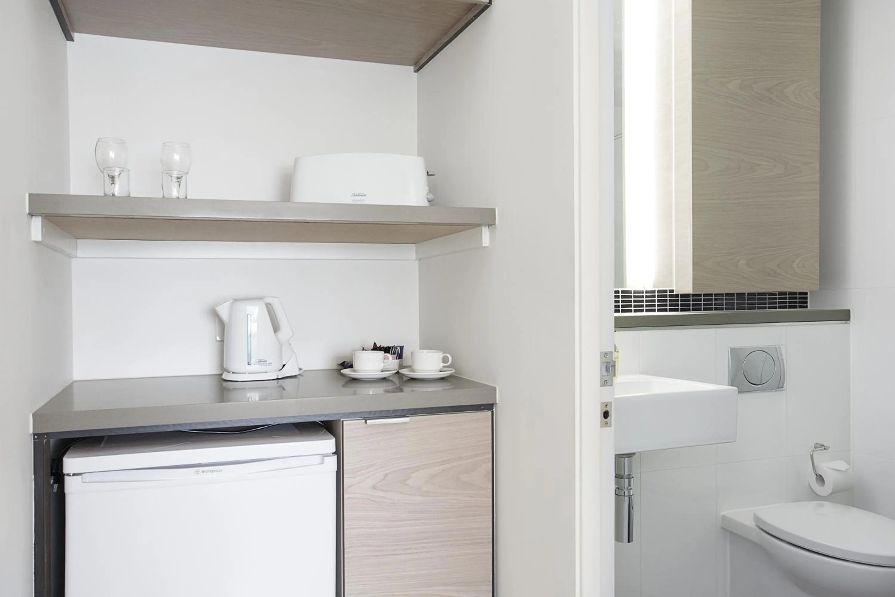 Coffee/tea facilities in St Kilda Central Apartments