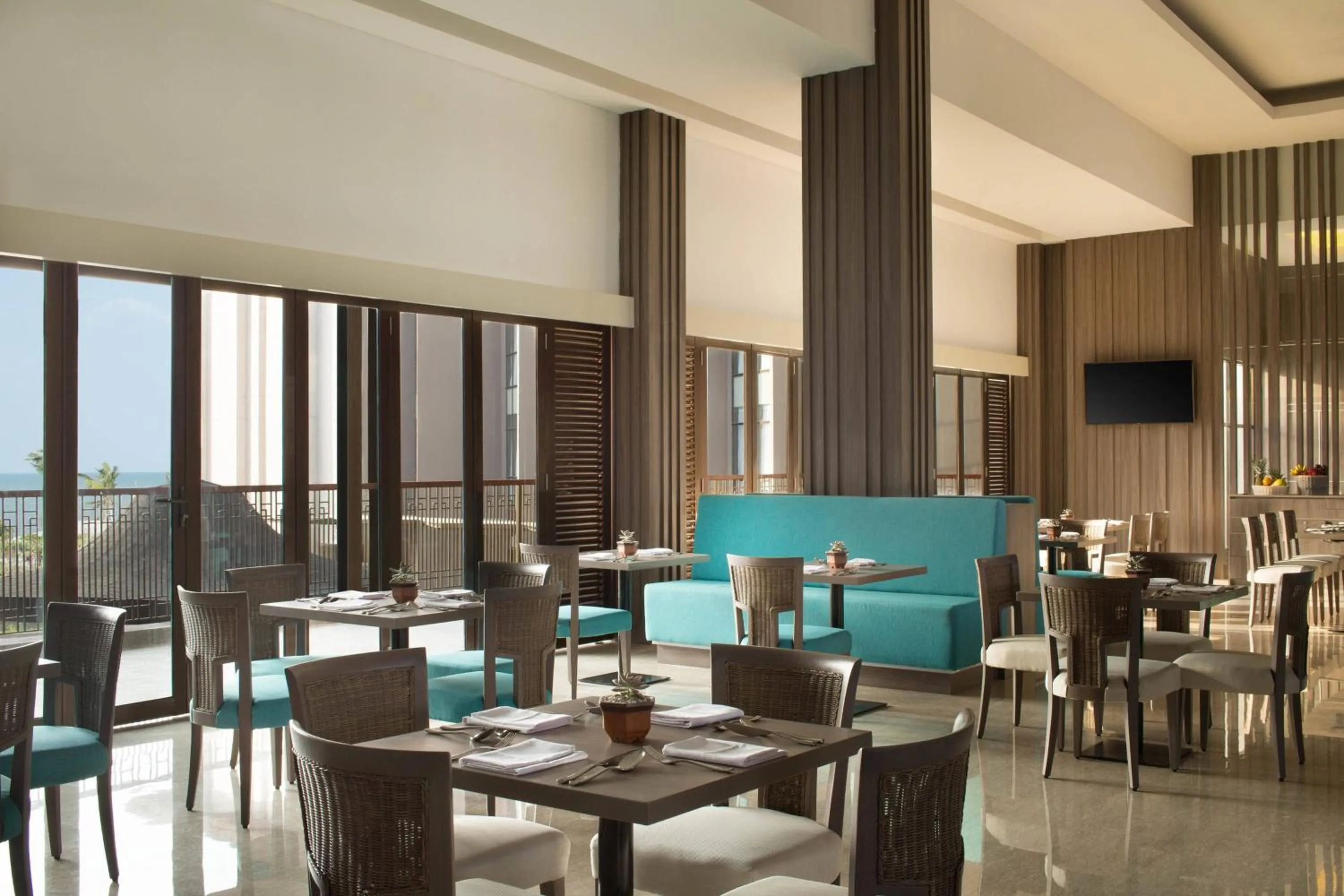 Restaurant/places to eat in Fairfield by Marriott Belitung