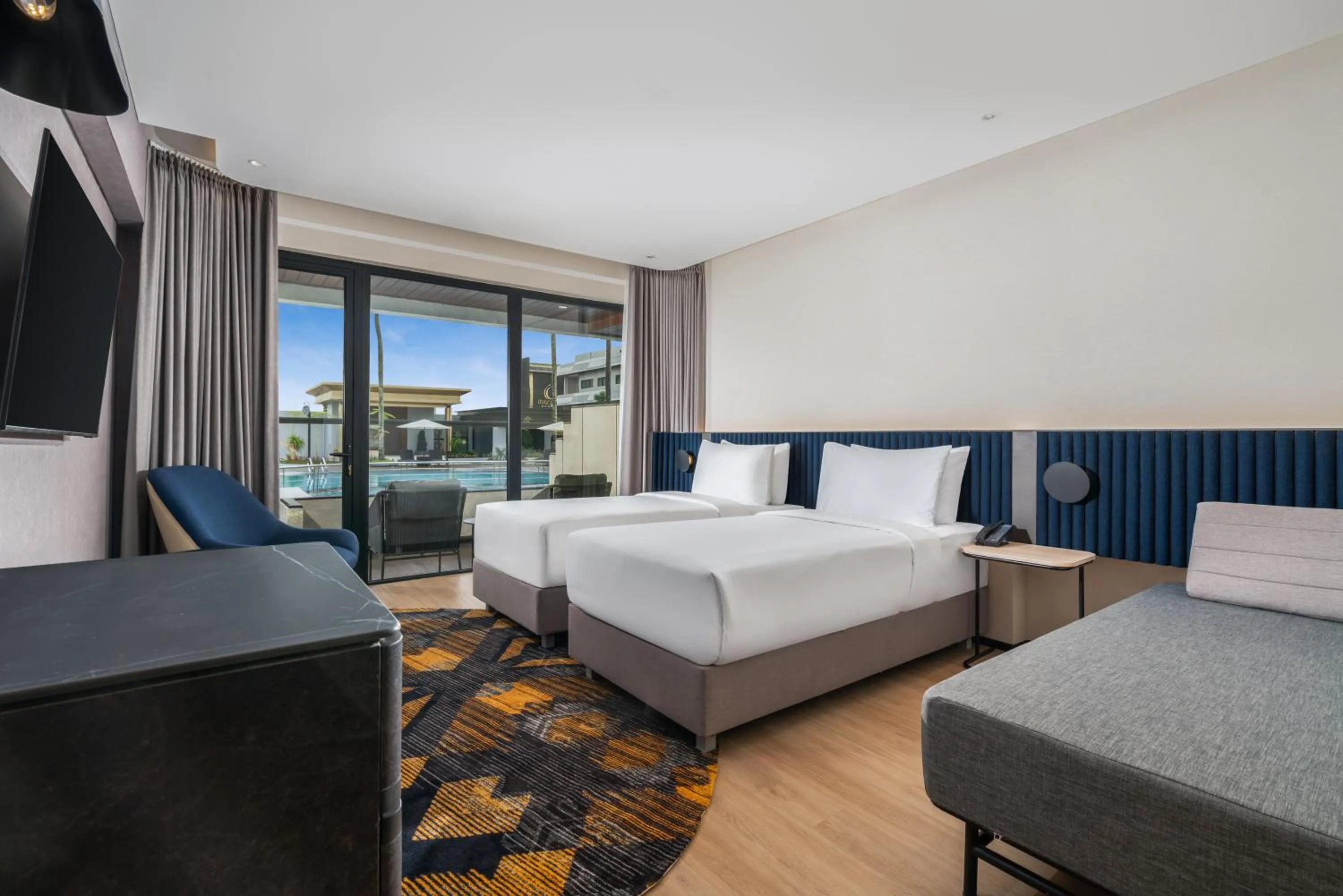 Bed in Novotel Pontianak Convention Centre