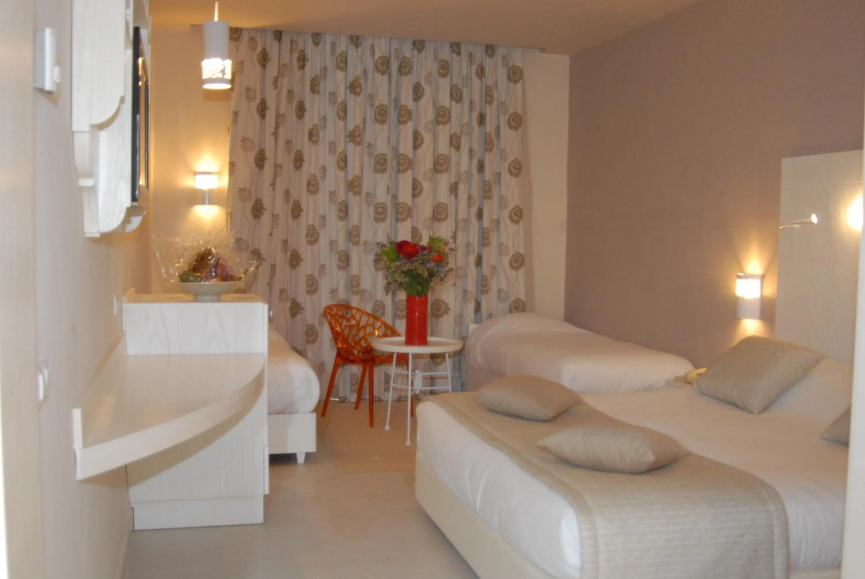 Photo of the whole room, Bed in Seabel Rym Beach Djerba