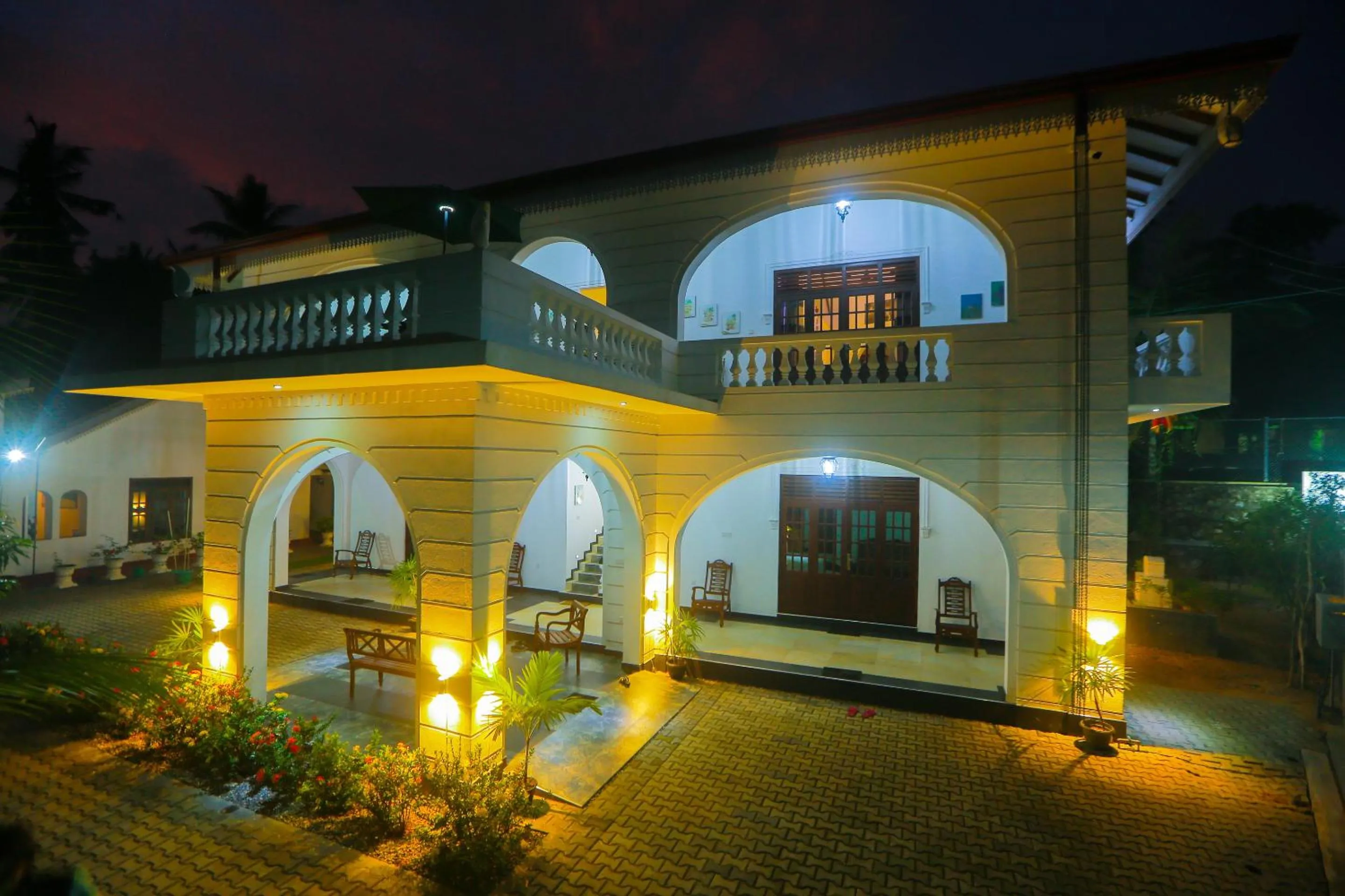 Facade/entrance in SRI LANKAN VILLA