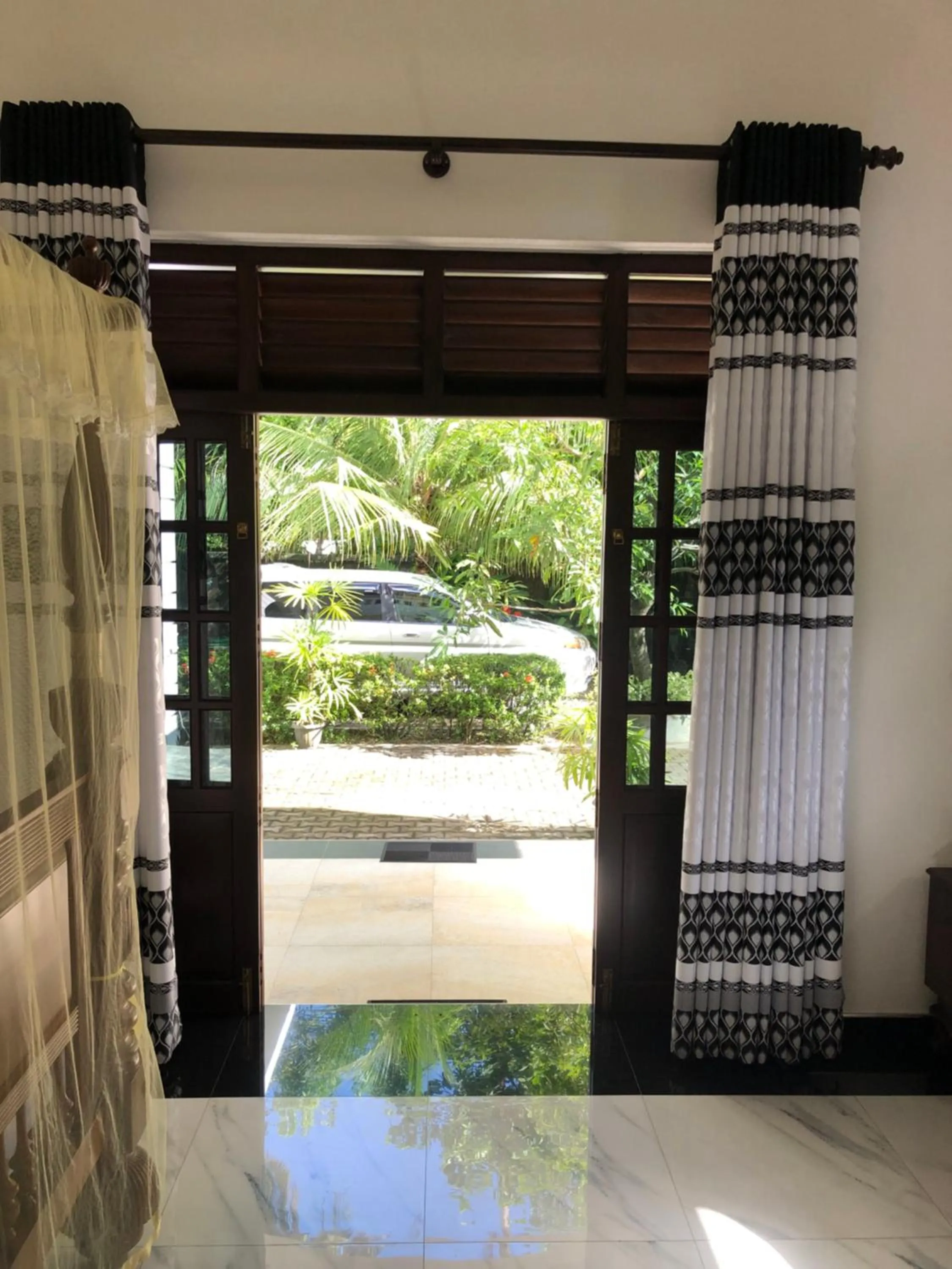 Garden view in SRI LANKAN VILLA