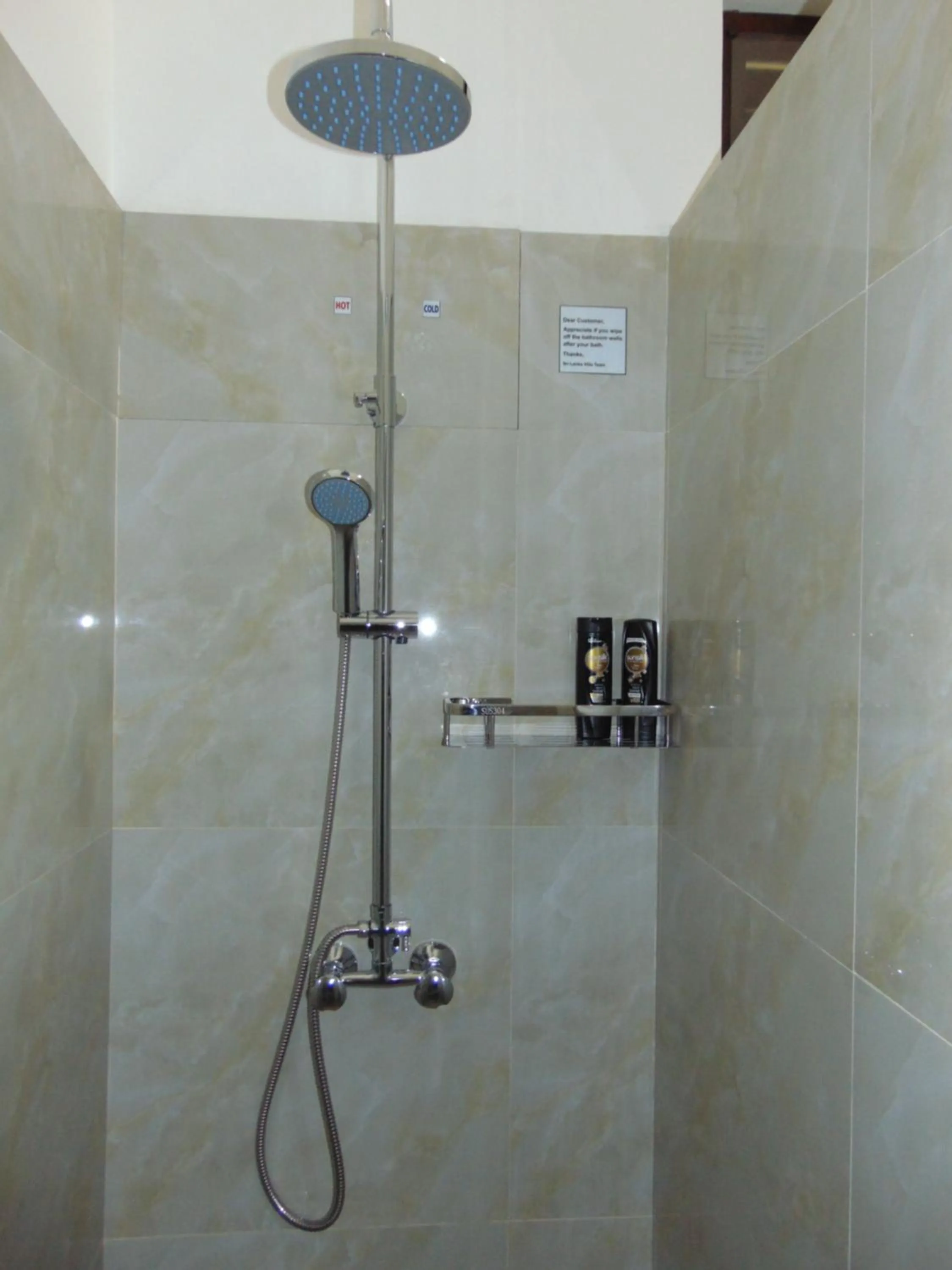 Bathroom in SRI LANKAN VILLA