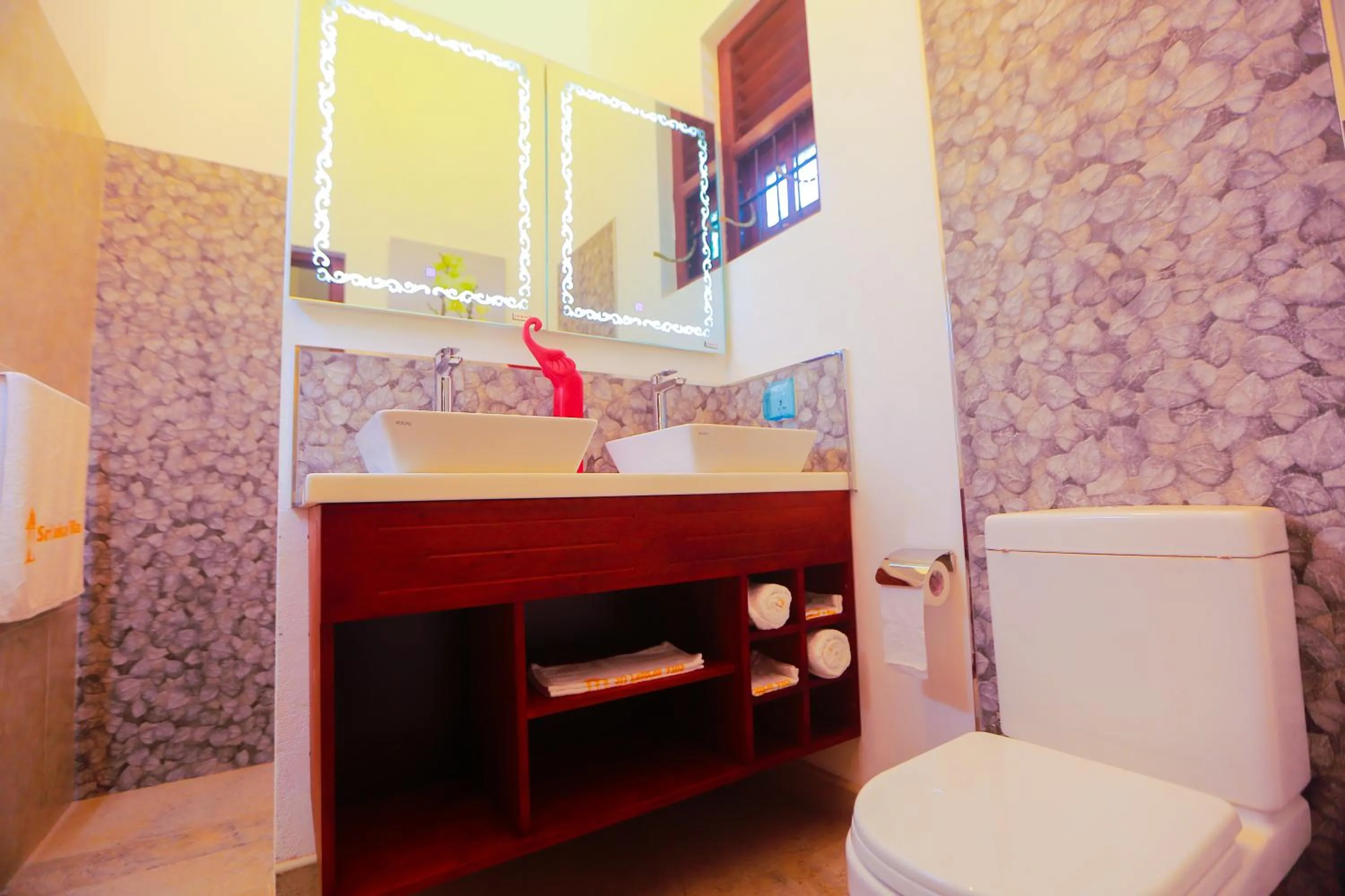Bathroom in SRI LANKAN VILLA