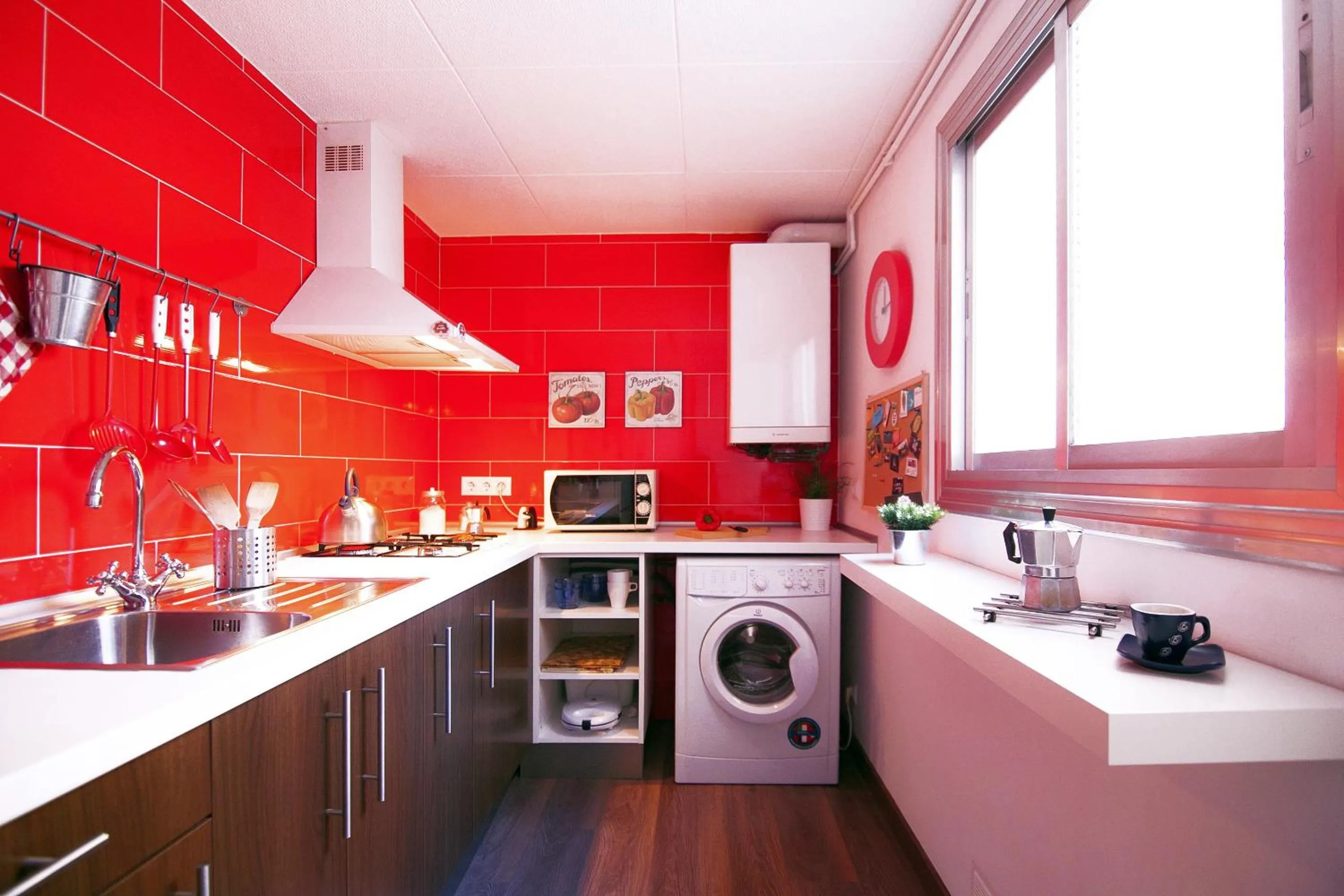 Coffee/tea facilities in Casa Tortilla Sagrada Familia