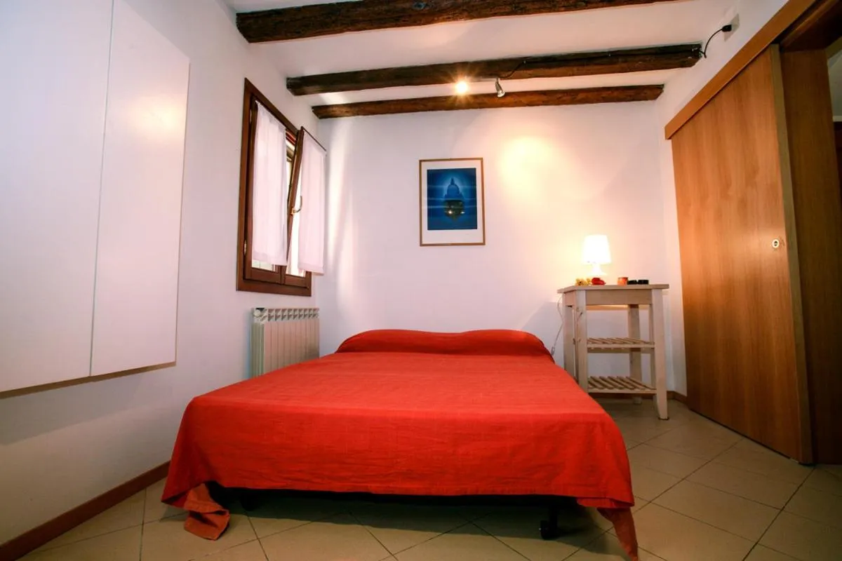 Bedroom, Bed in B&B Giardini