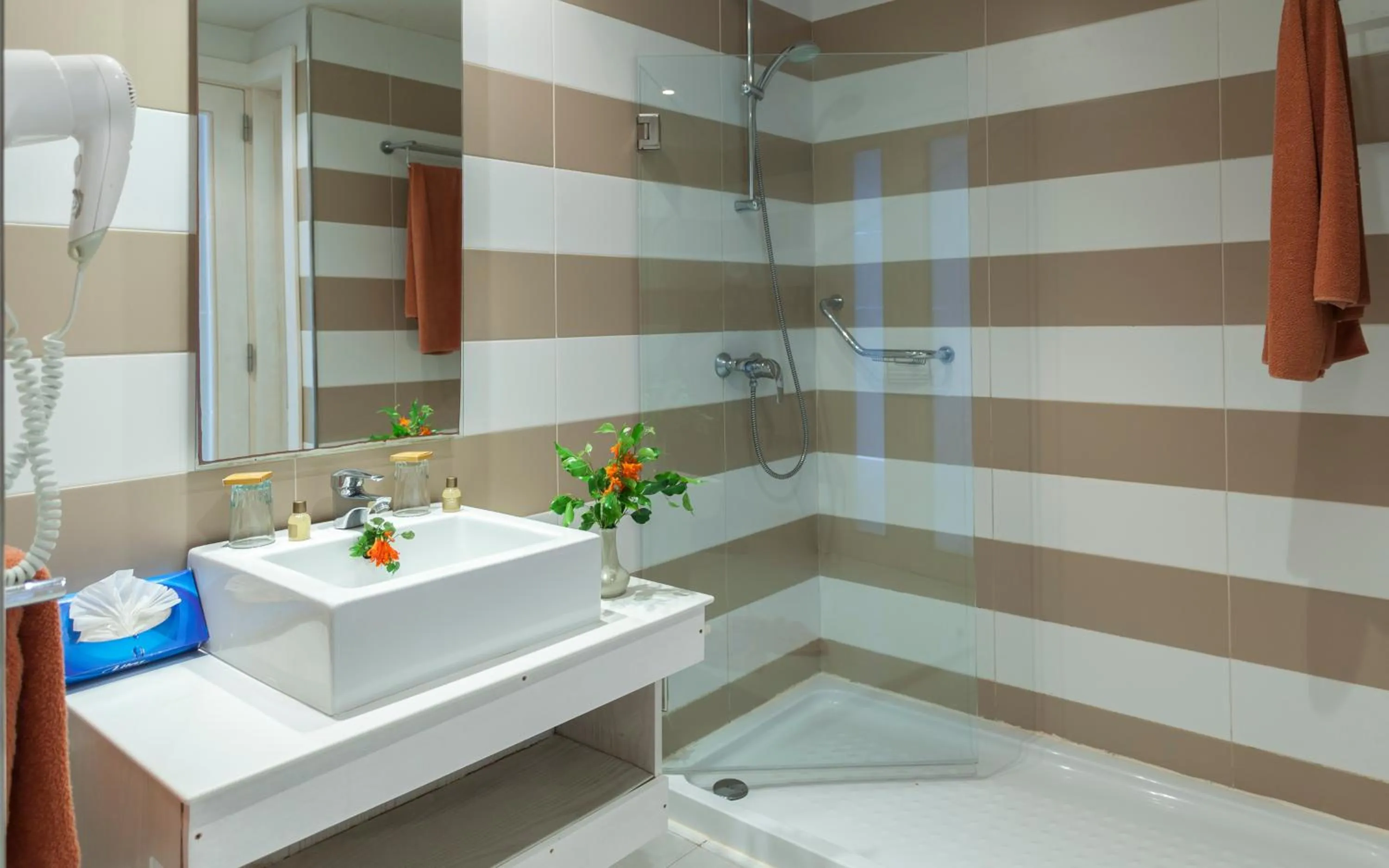 Bathroom in Seabel Alhambra Beach Golf & Spa