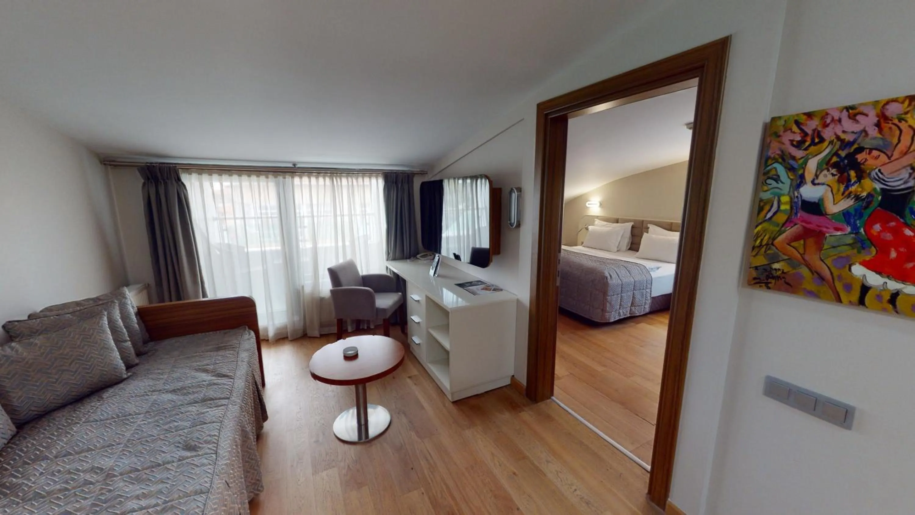 One-Bedroom Suite with City View in Mimi Hotel Ankara