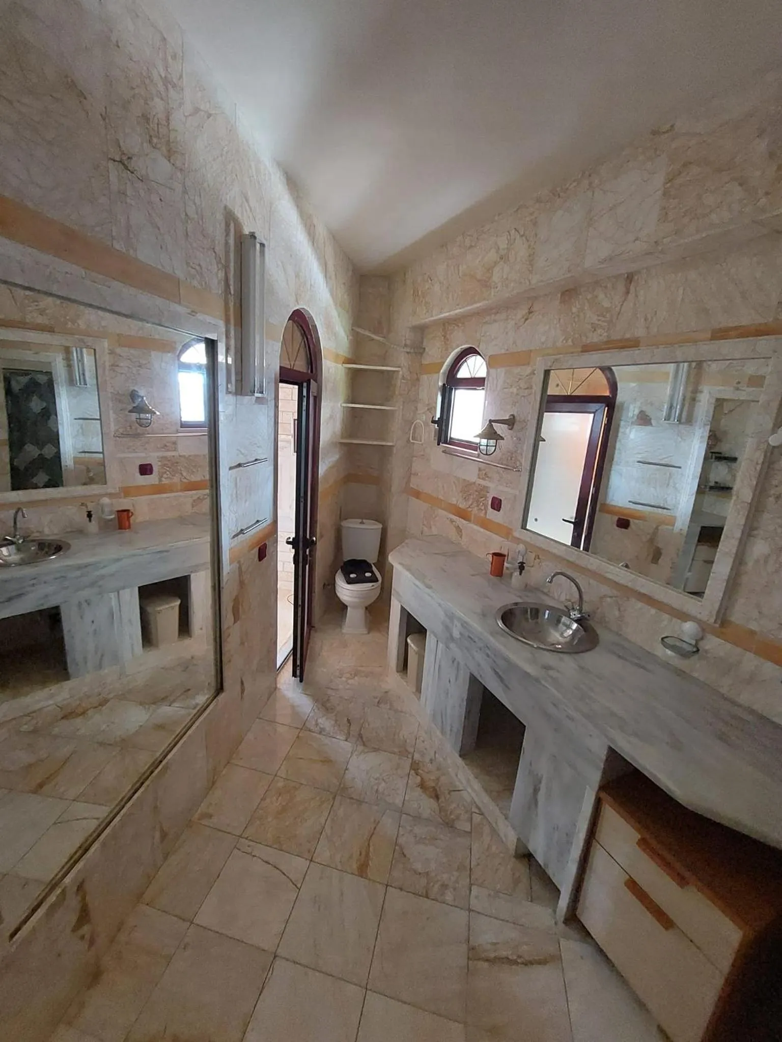 Toilet in Paco's Resort Holiday Flats