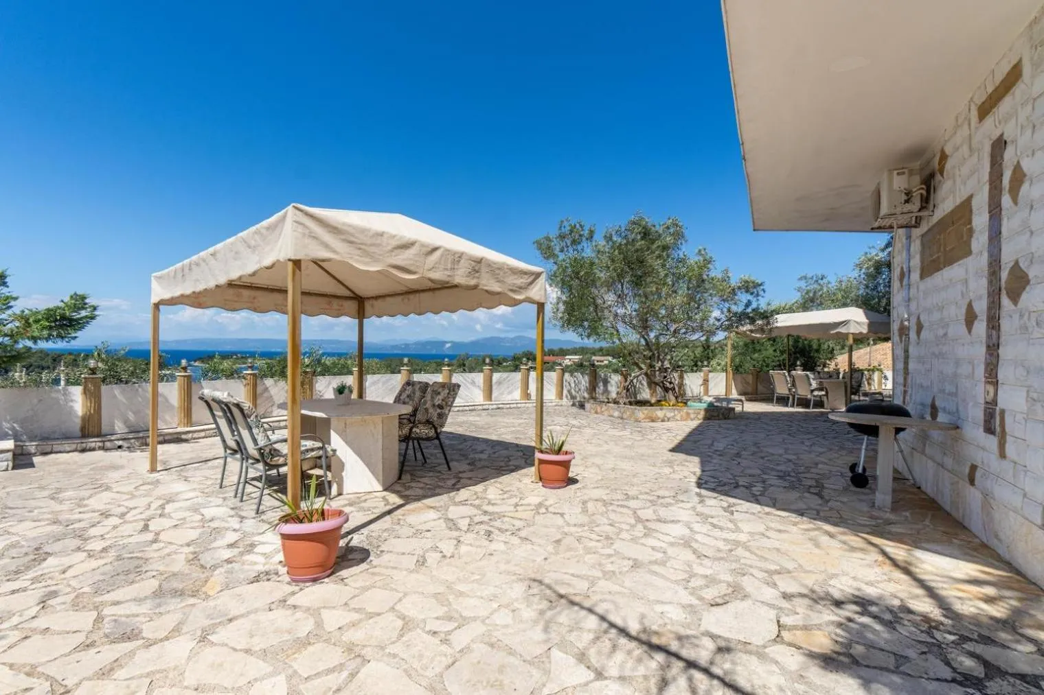 Patio in Paco's Resort Holiday Flats